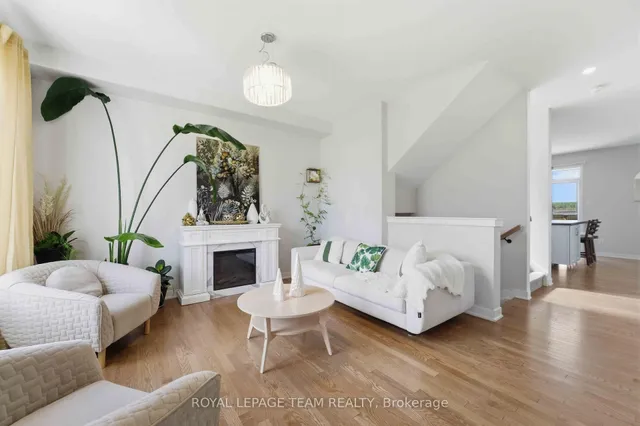 3048 Travertine Way, Ottawa 5