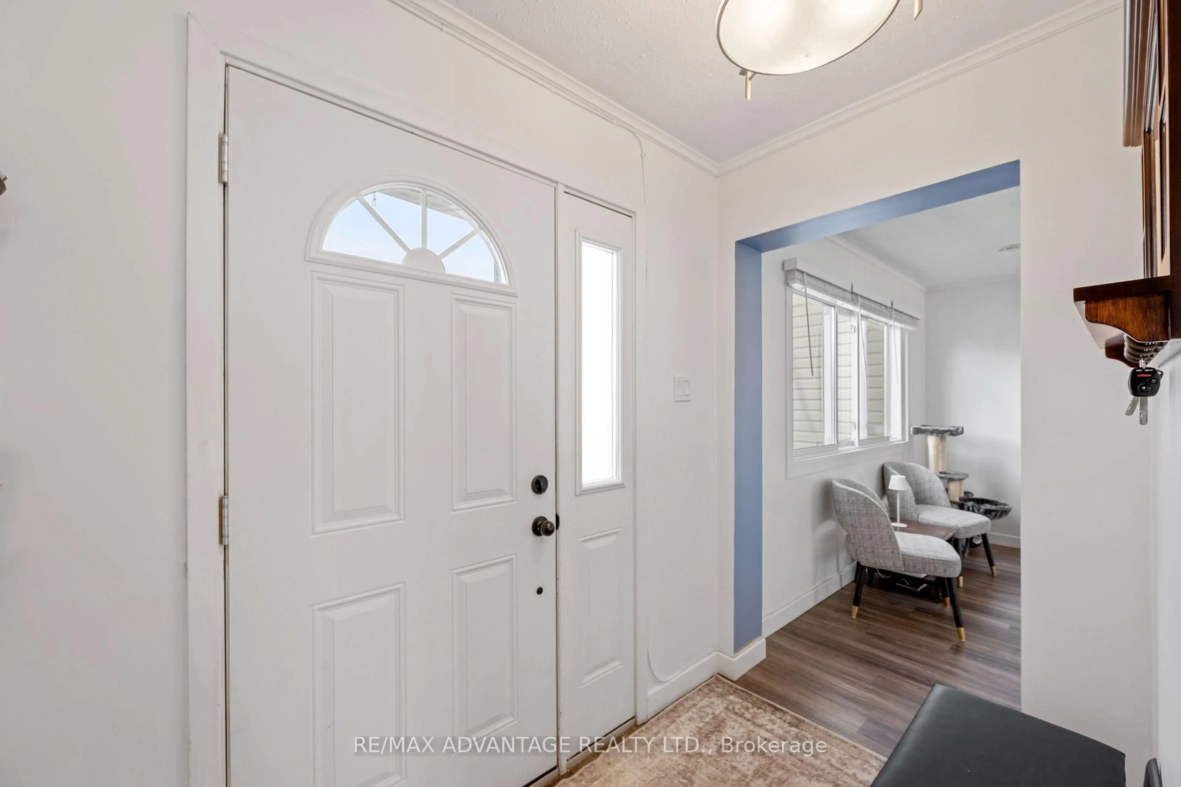 Indoor entryway for 749 Wilkins St, London South Ontario N6C 4Z9