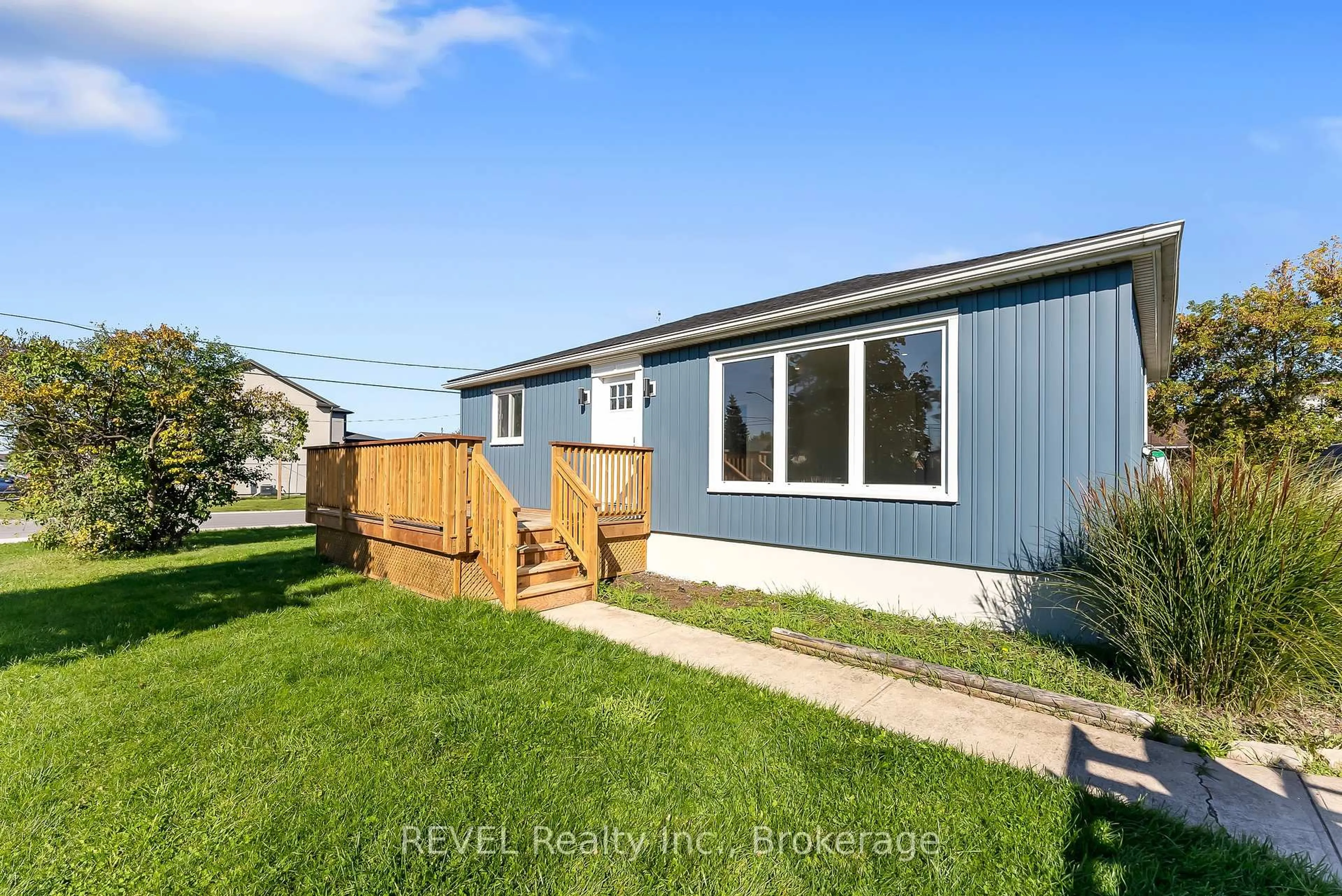 Unknown for 7859 Mulhern St, Niagara Falls Ontario L2H 1B6