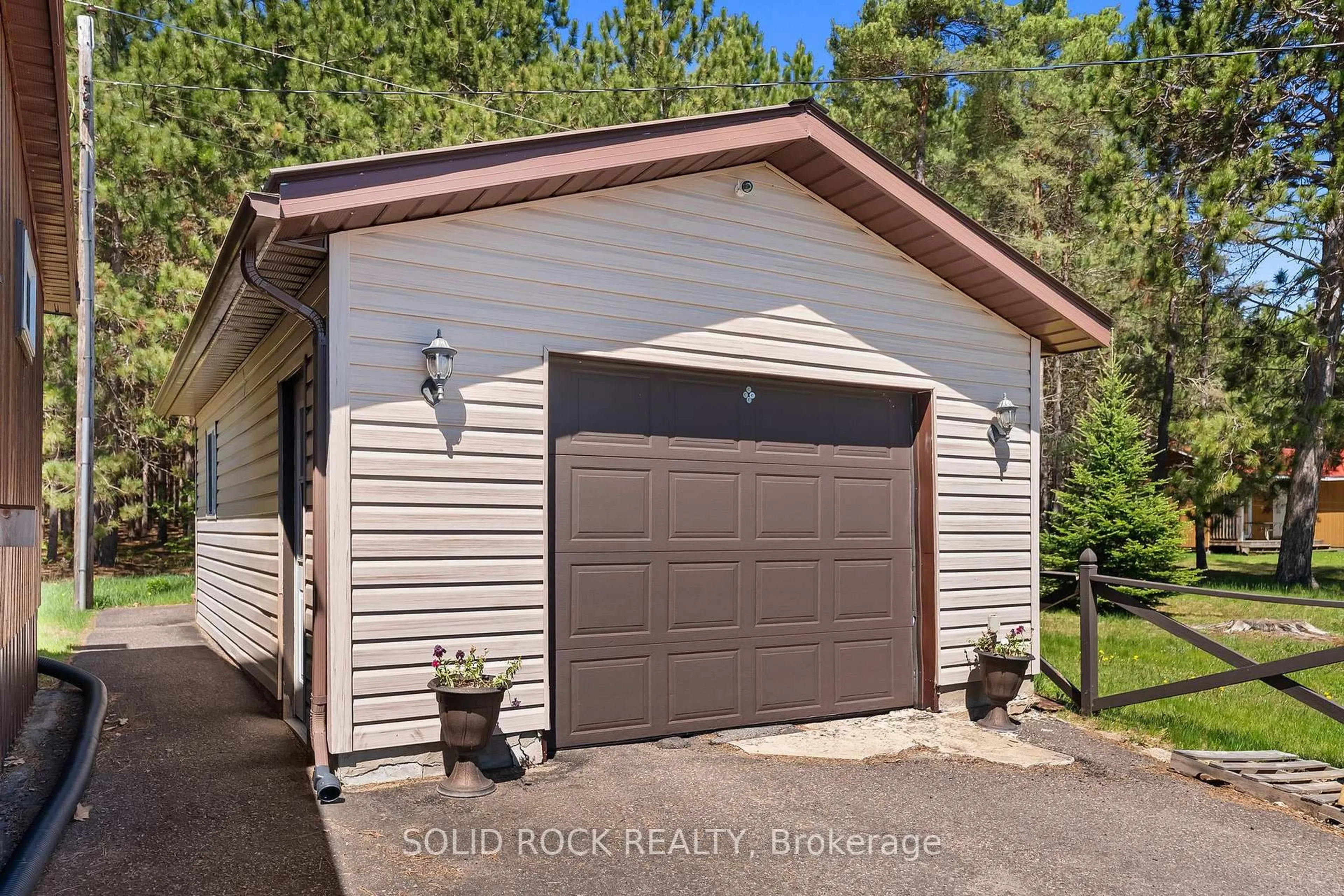 Indoor garage for 1111 Lake Clear Rd, Eganville Ontario K0J 1T0