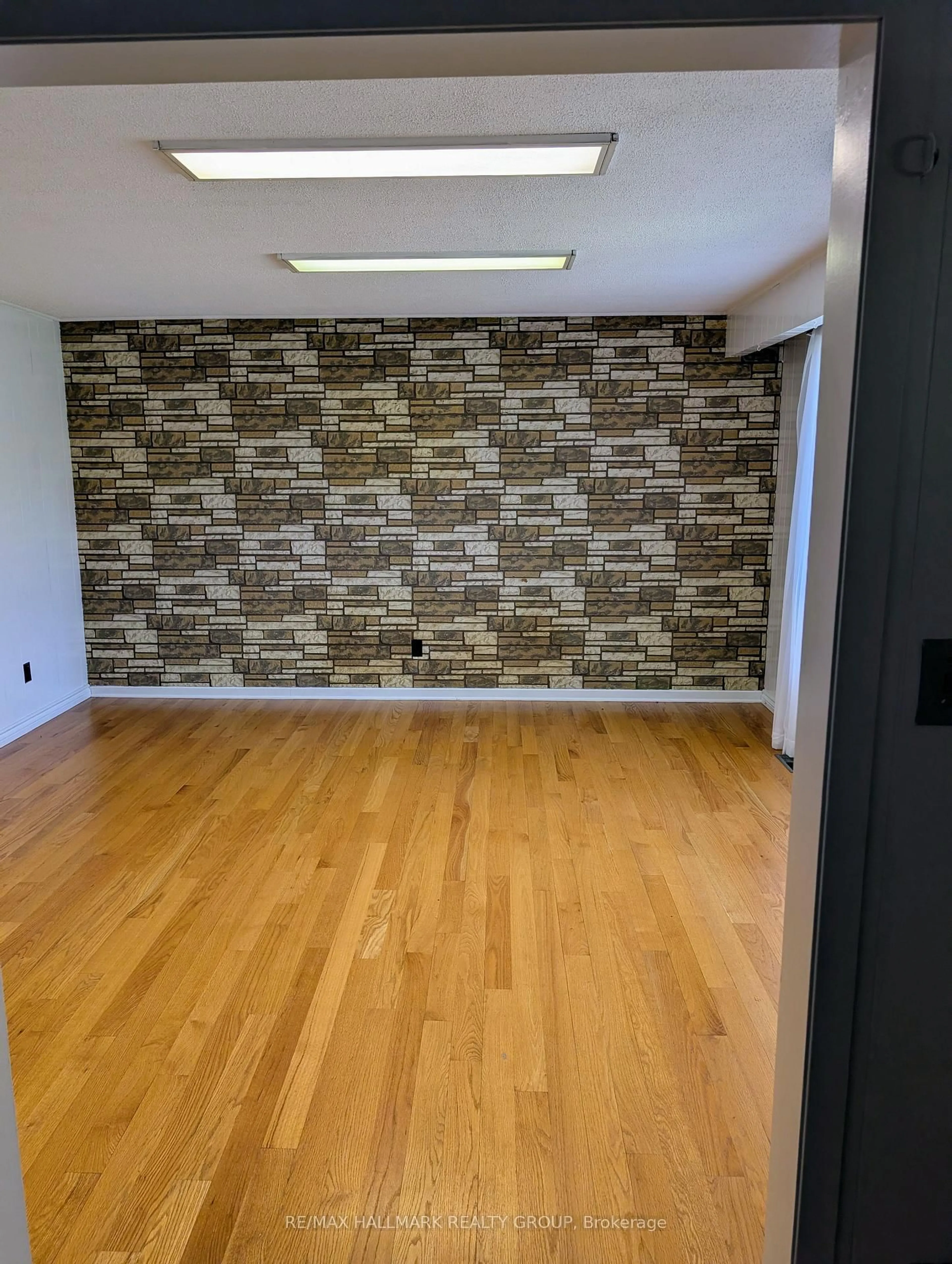 A pic of a room for 1636 Stagecoach Rd, Greely Ontario K4P 1M1