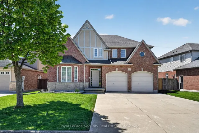 37 Fredonia Cres, St. Catharines 2