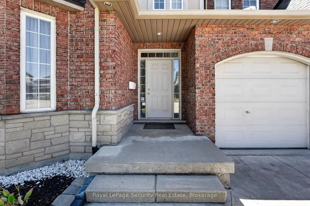 37 Fredonia Cres, St. Catharines 3