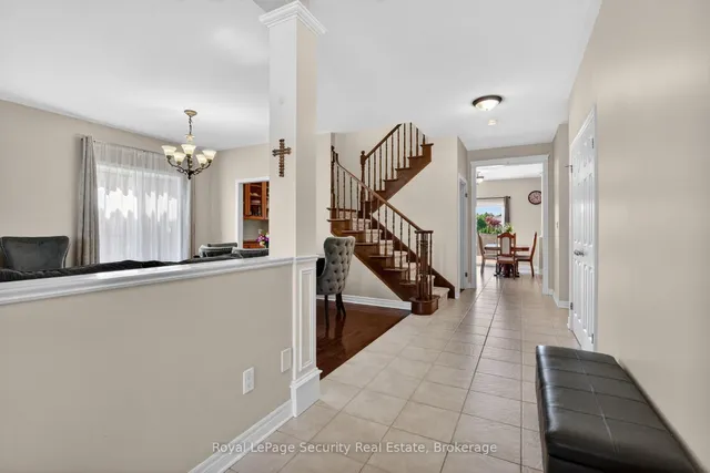 37 Fredonia Cres, St. Catharines 5