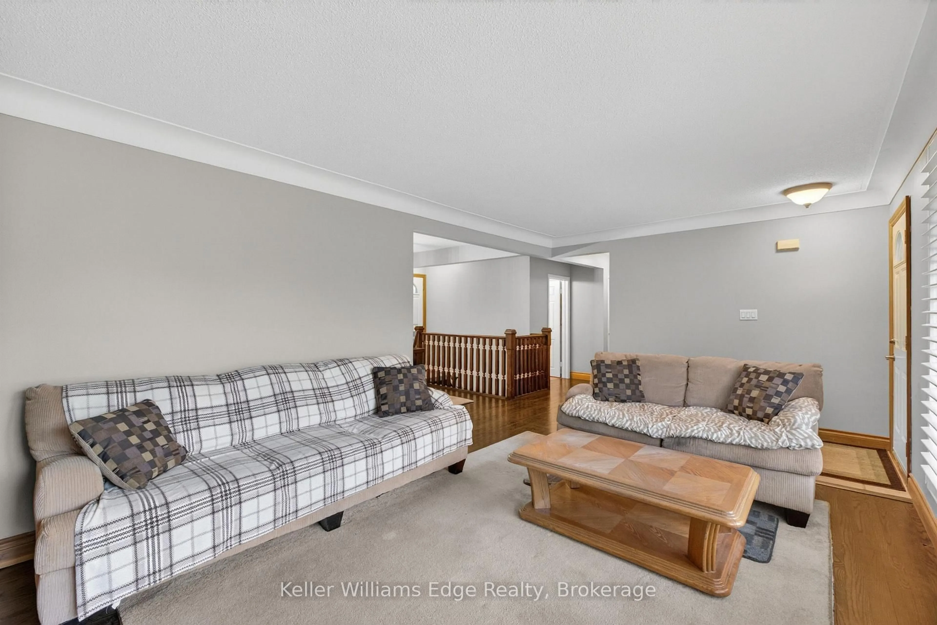 Living room with furniture, unknown for 187 Council Cres, Hamilton Ontario L9G 1V2