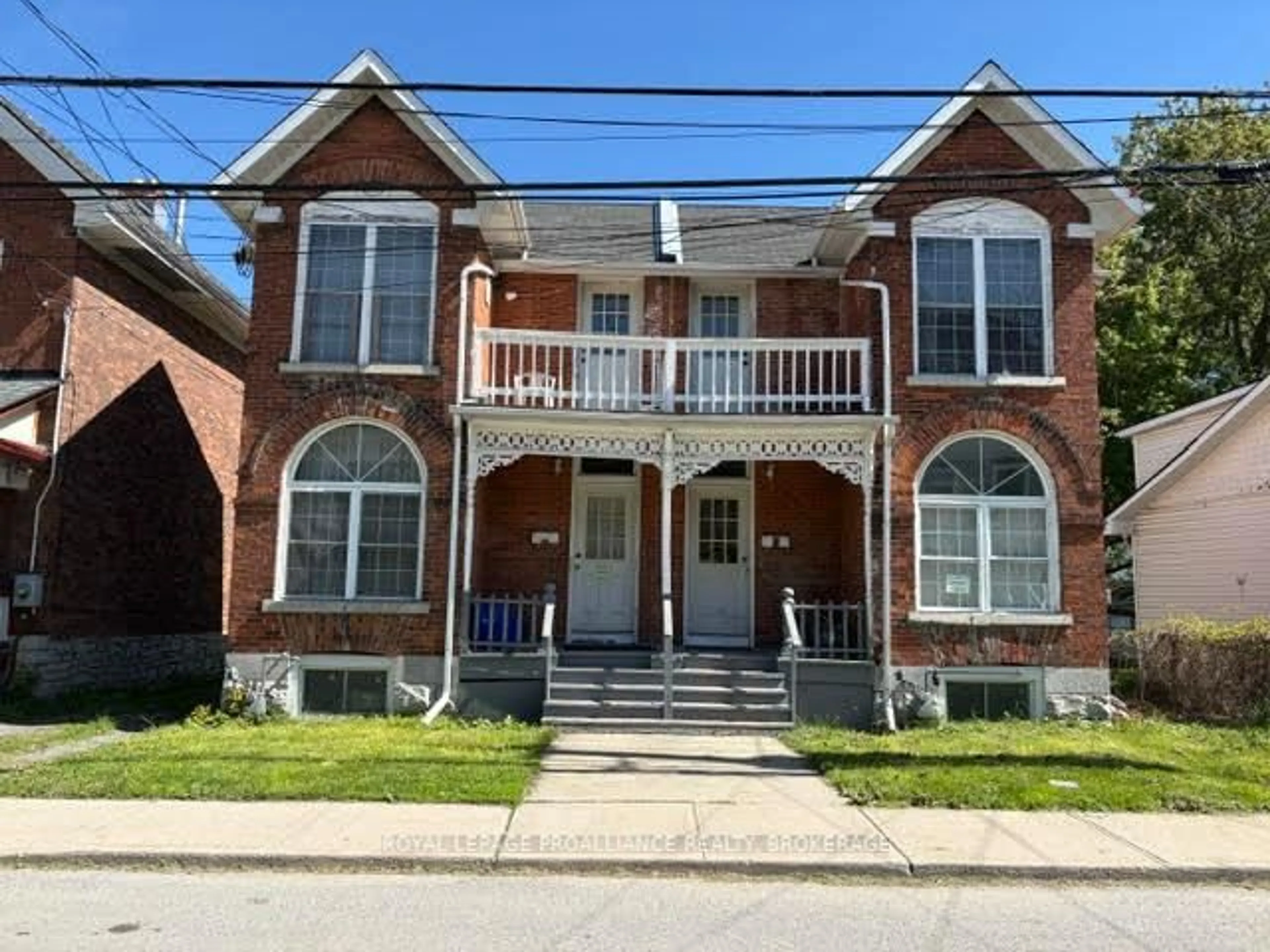 Home with brick exterior material, street for 137-139 Colborne Ave, Kingston Ontario K7K 1E1