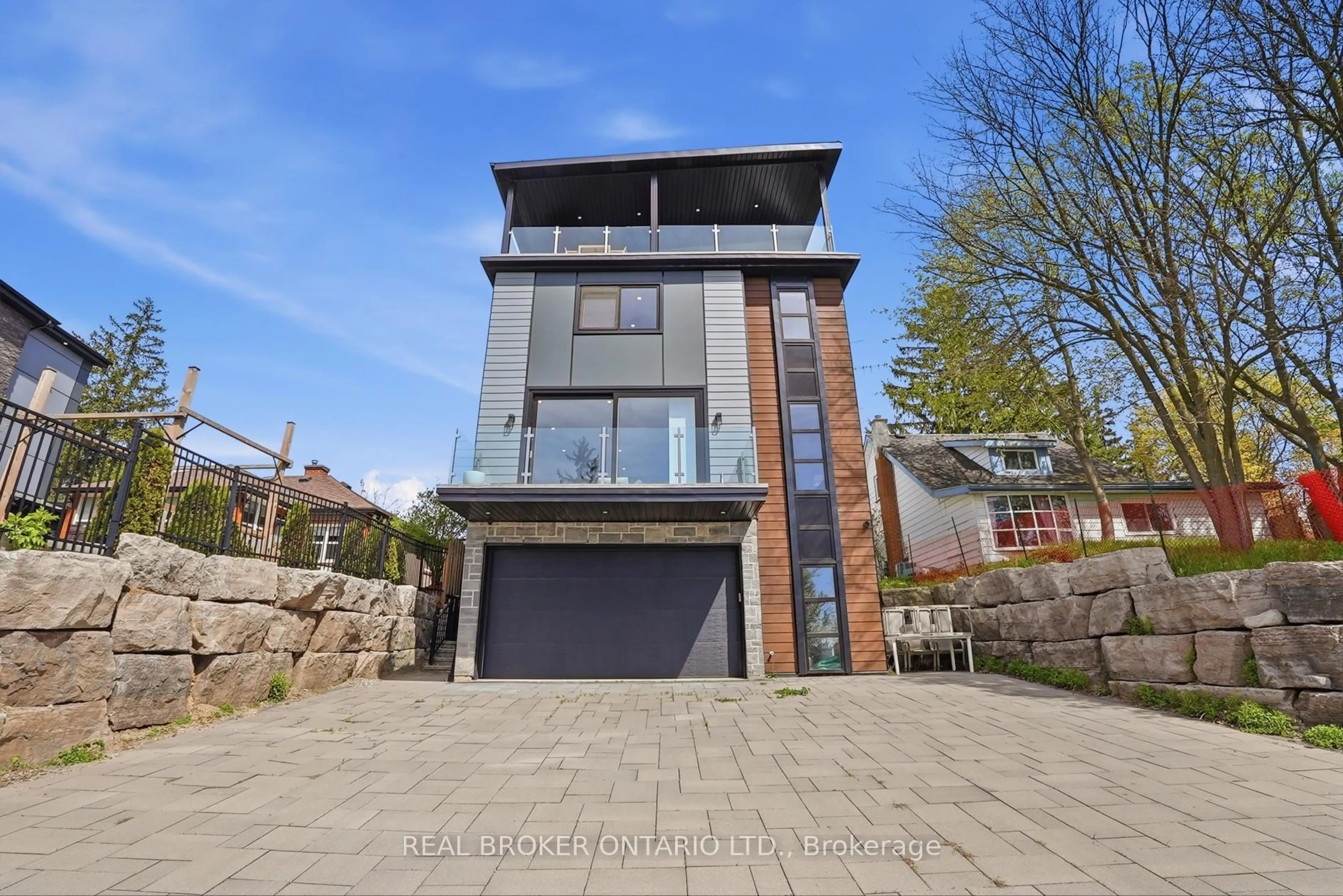 Home with brick exterior material, street for 17 Maple Tr, Puslinch Ontario N3C 2V4