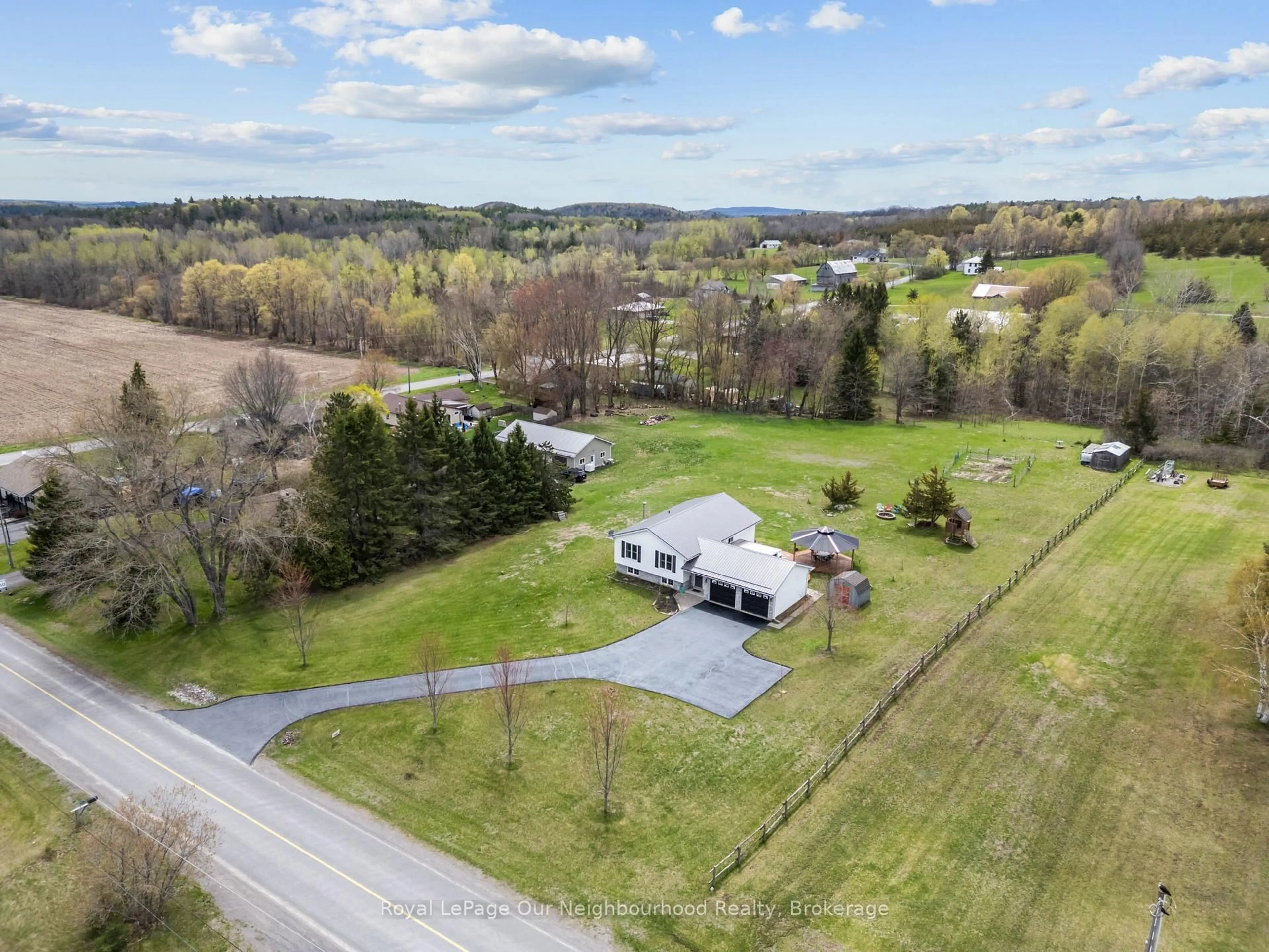 A pic from outside/outdoor area/front of a property/back of a property/a pic from drone, unknown for 23 Flying Club Rd, Hastings Ontario K0K 2C0