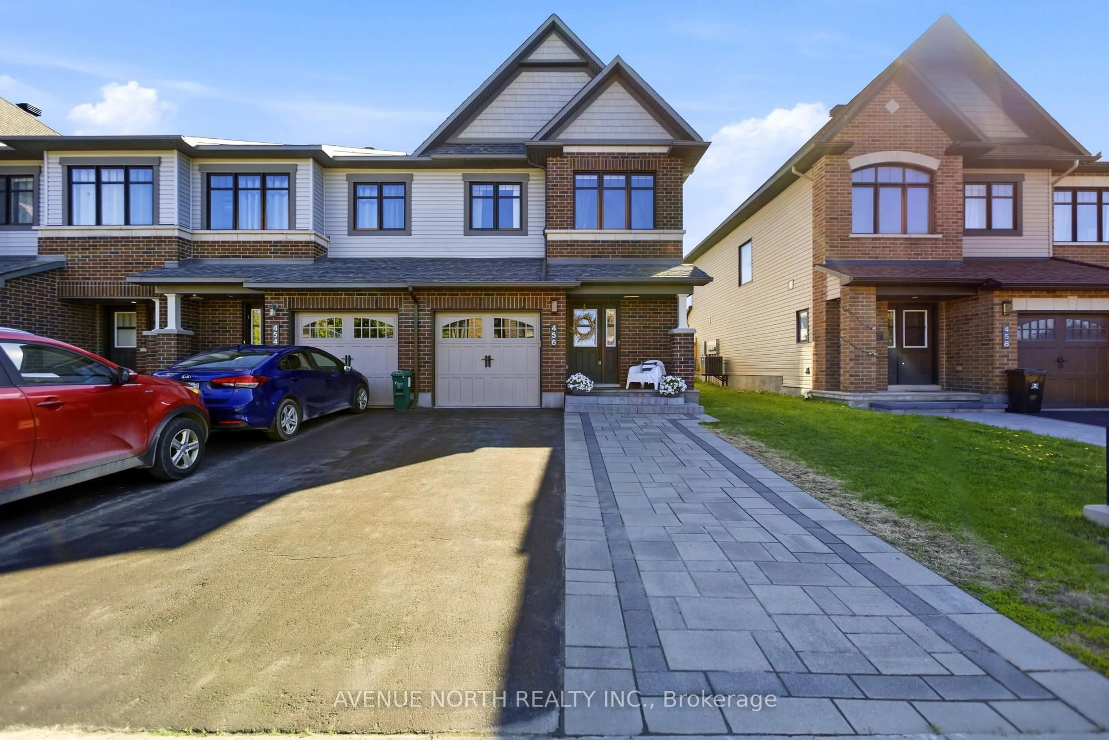 Unknown for 456 Brettonwood Rdge, Ottawa Ontario K2T 0L1
