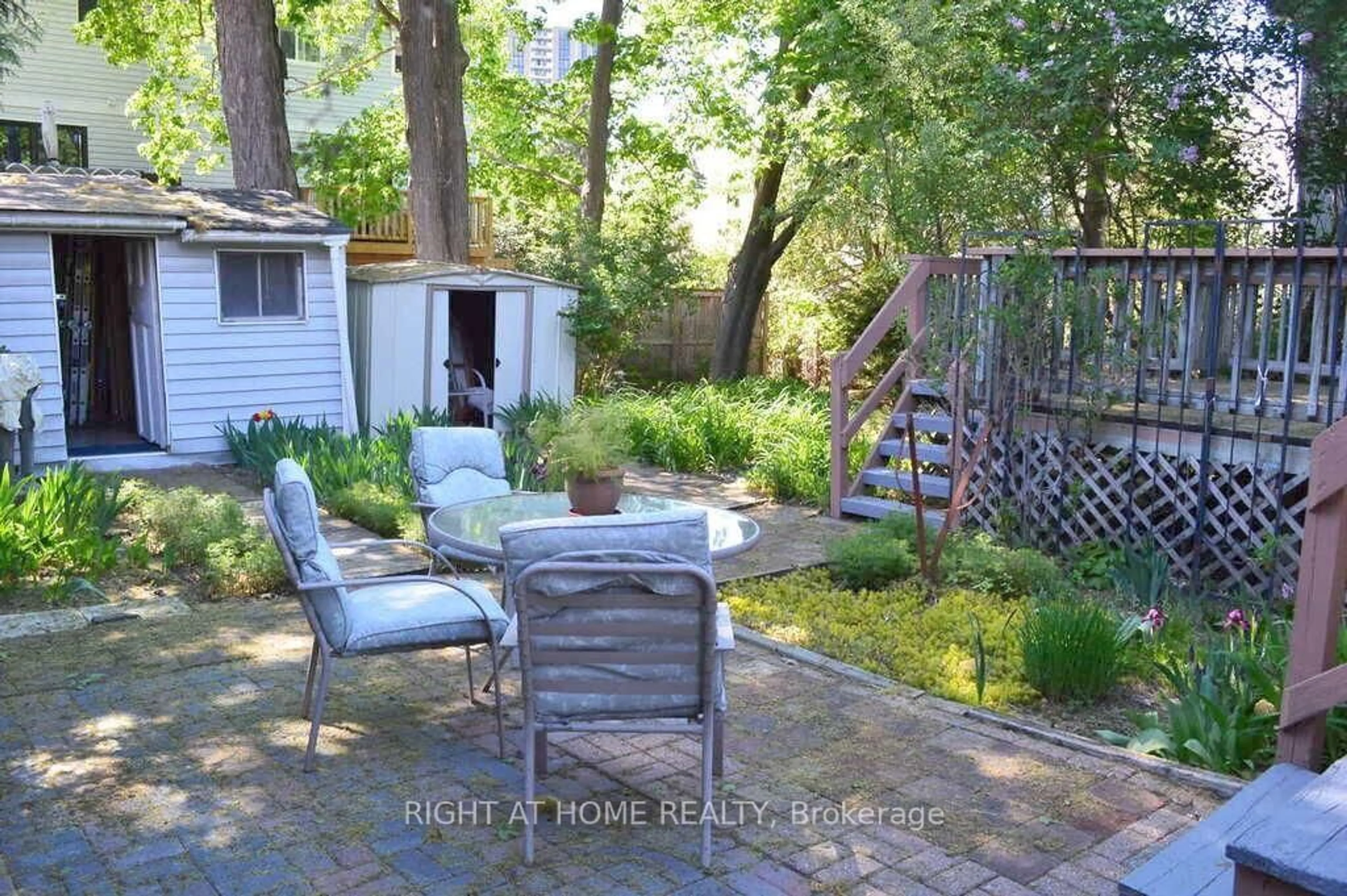 Patio, unknown for 200 Woodroffe Ave, Ottawa Ontario K2A 3V4