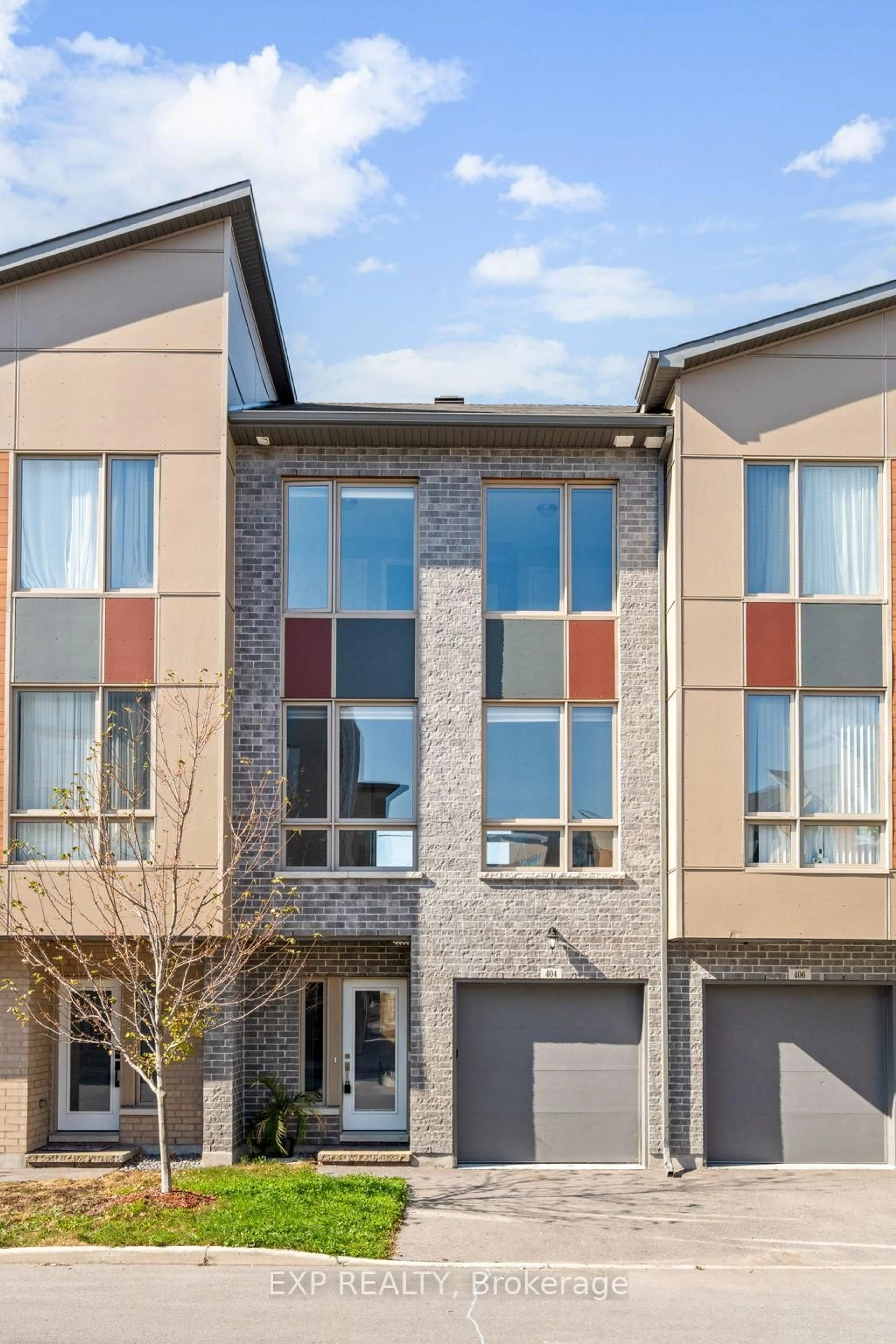 Home with brick exterior material, street for 404 Terravita Private, Ottawa Ontario K1V 2R9