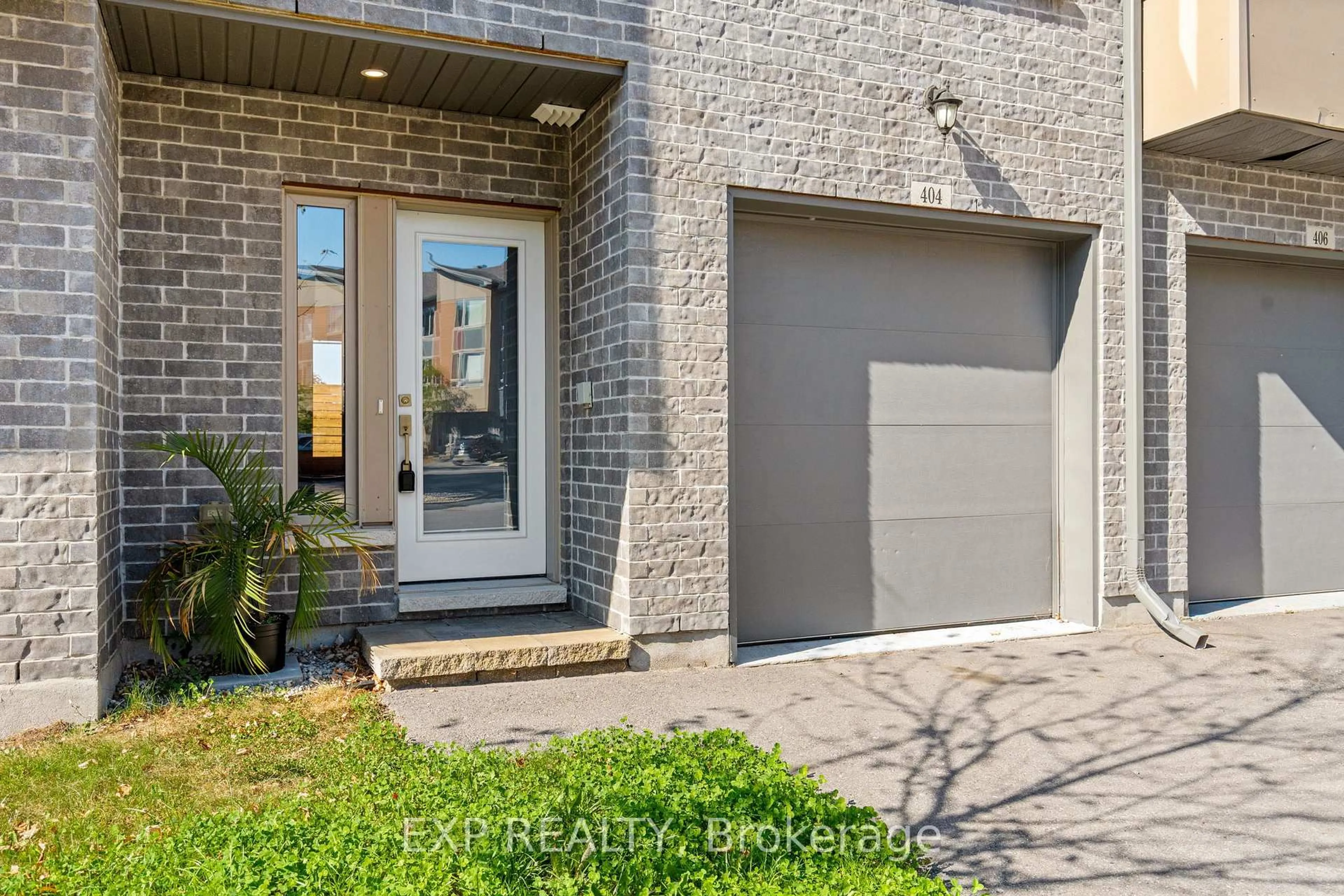 Unknown for 404 Terravita Private, Ottawa Ontario K1V 2R9