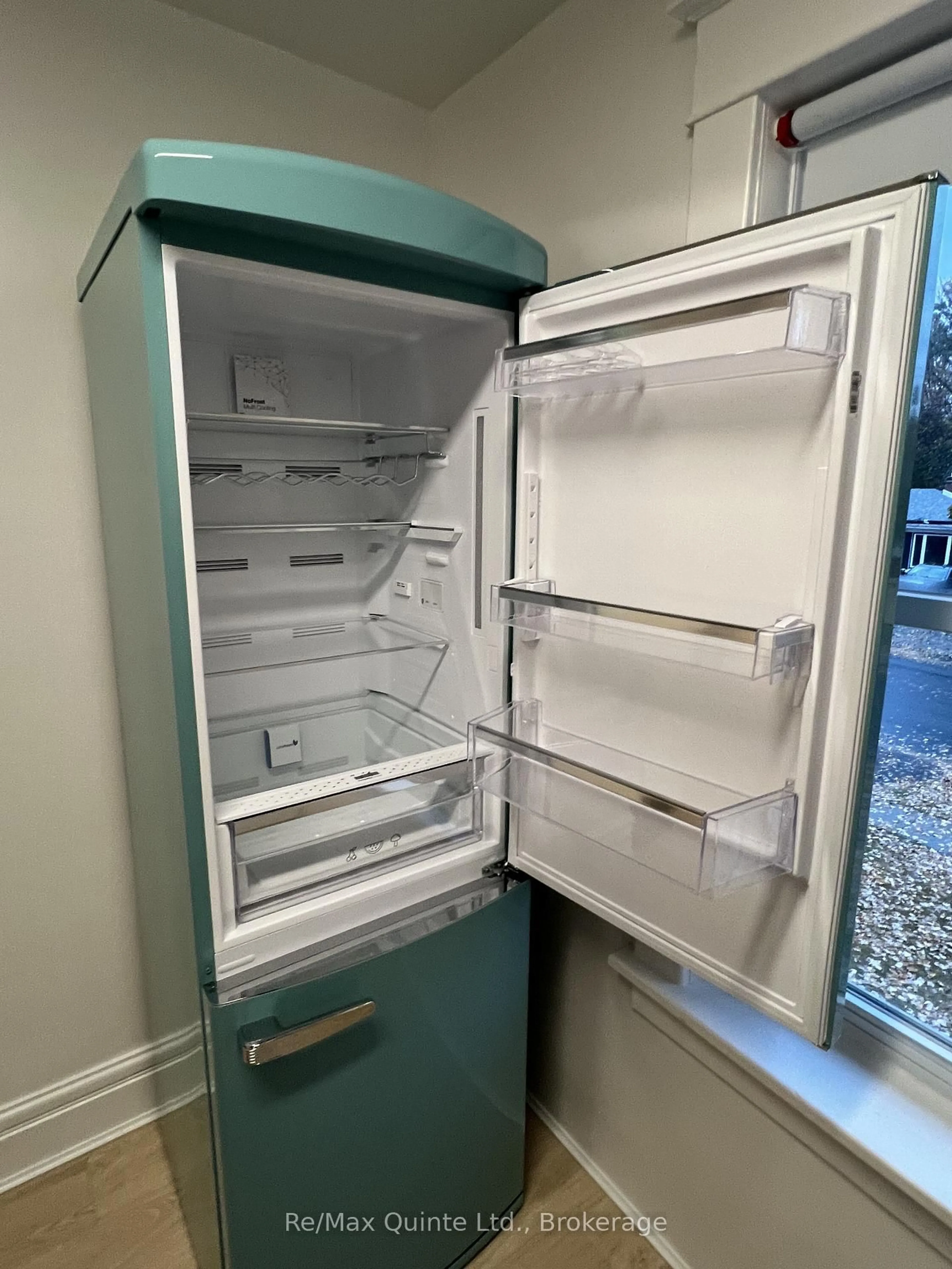 Standard kitchen, floor is not visible for 146 Bleecker Ave, Belleville Ontario K8N 3T7