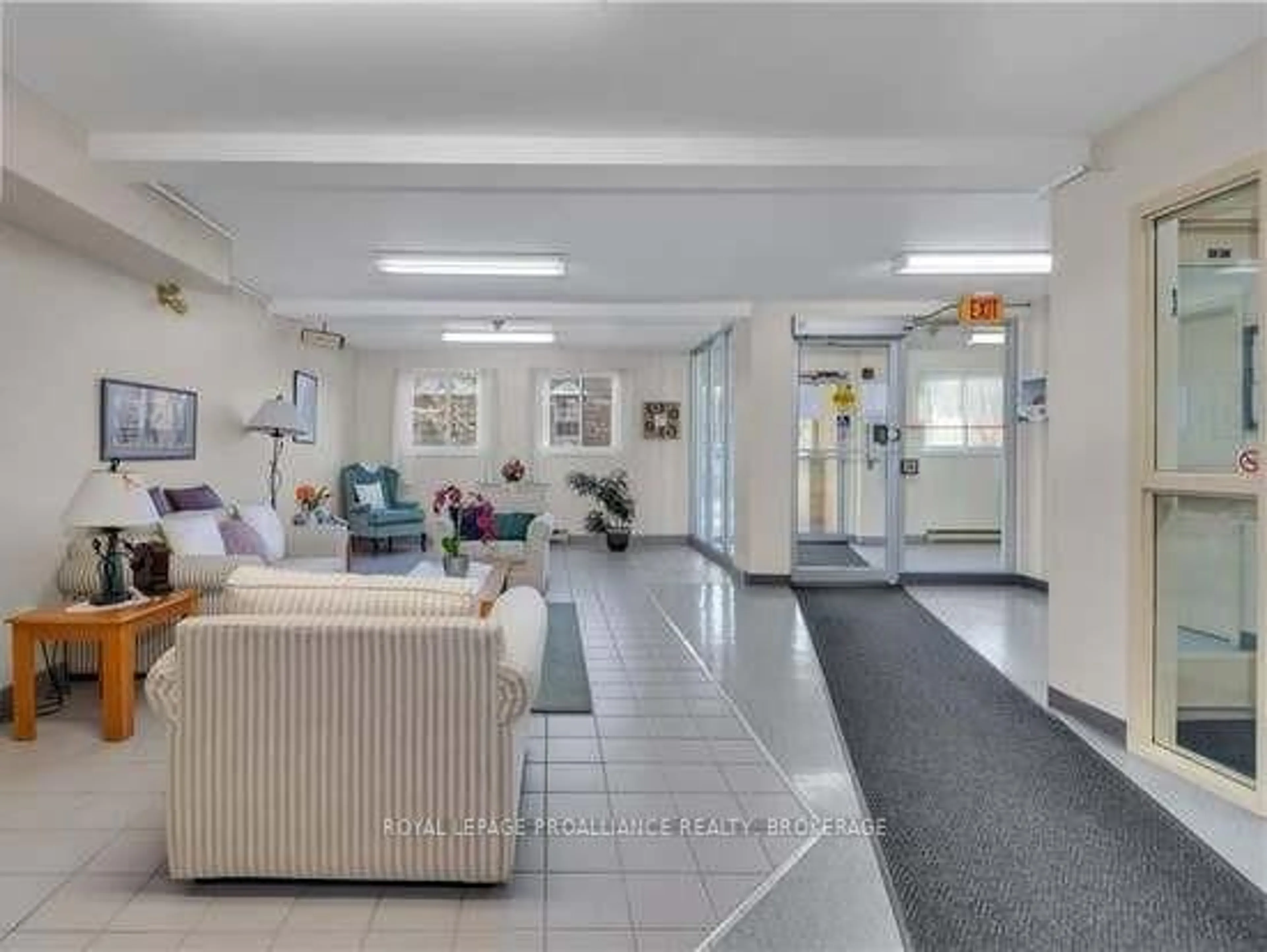Lobby for 316 Kingsdale Ave #411, Kingston Ontario K7M 8S2