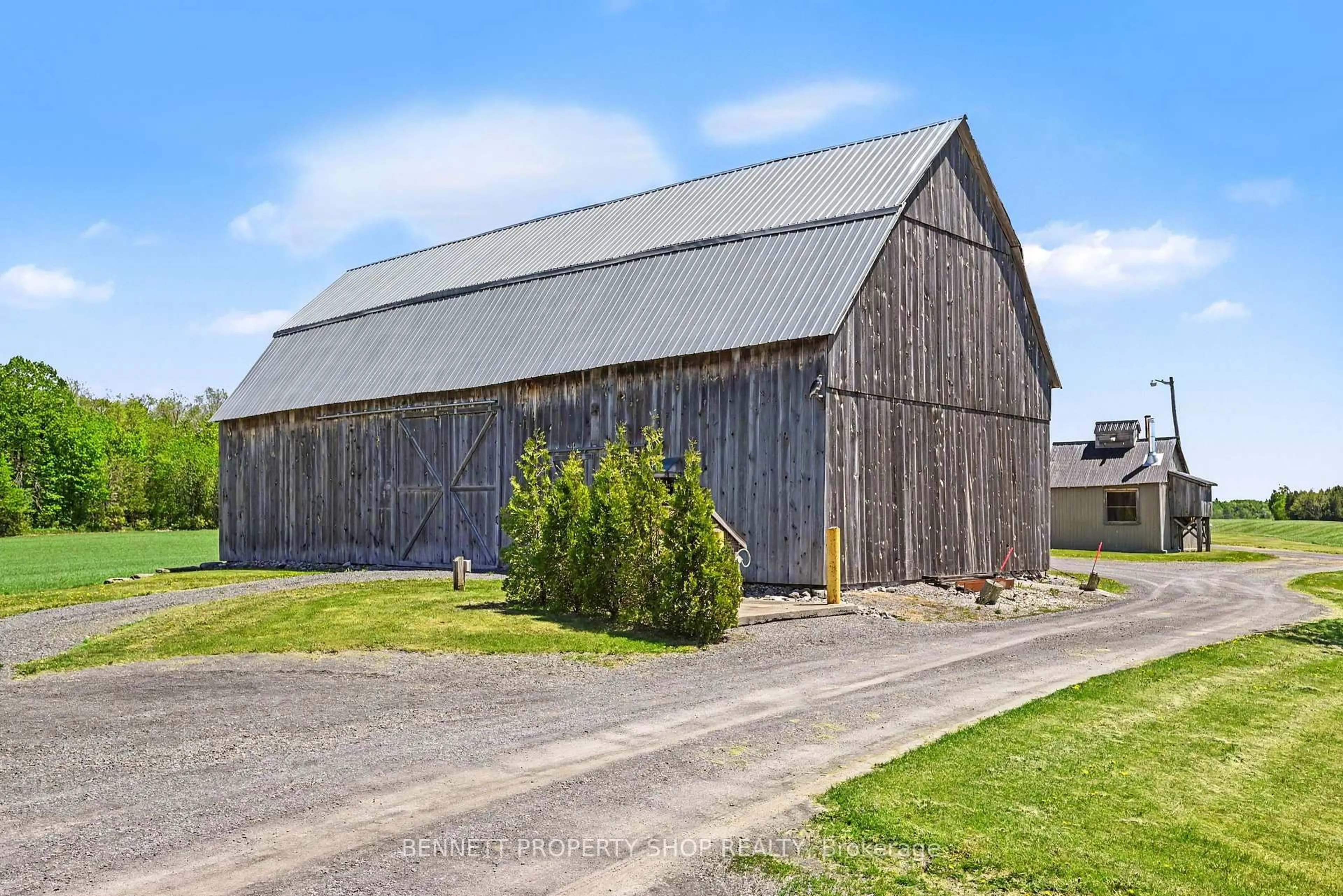 Shed for 20500 Glen Robertson Rd, North Glengarry Ontario K0C 1A0