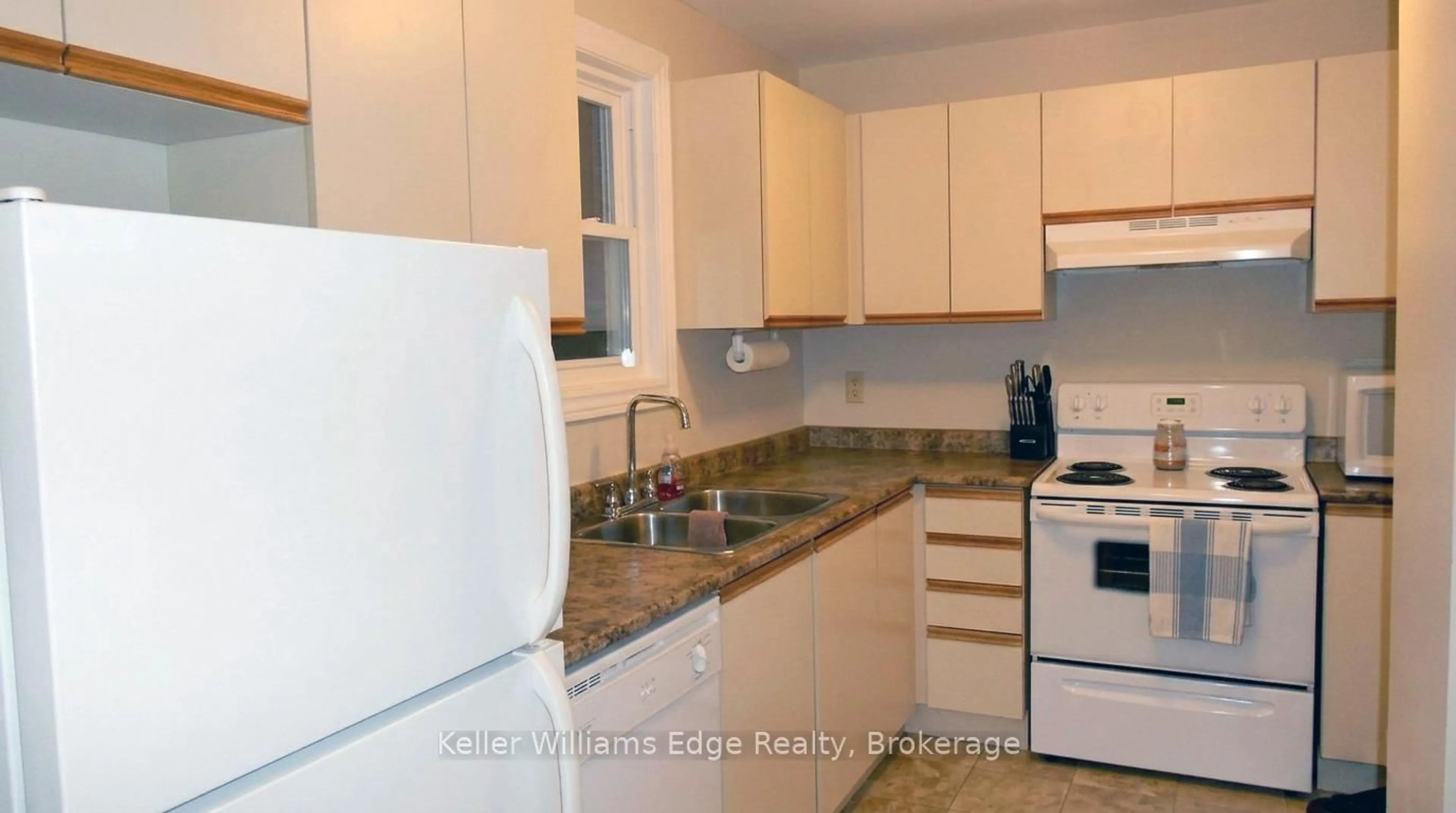 Standard kitchen, unknown for 175 Cedar St #10, Cambridge Ontario N1S 4X8