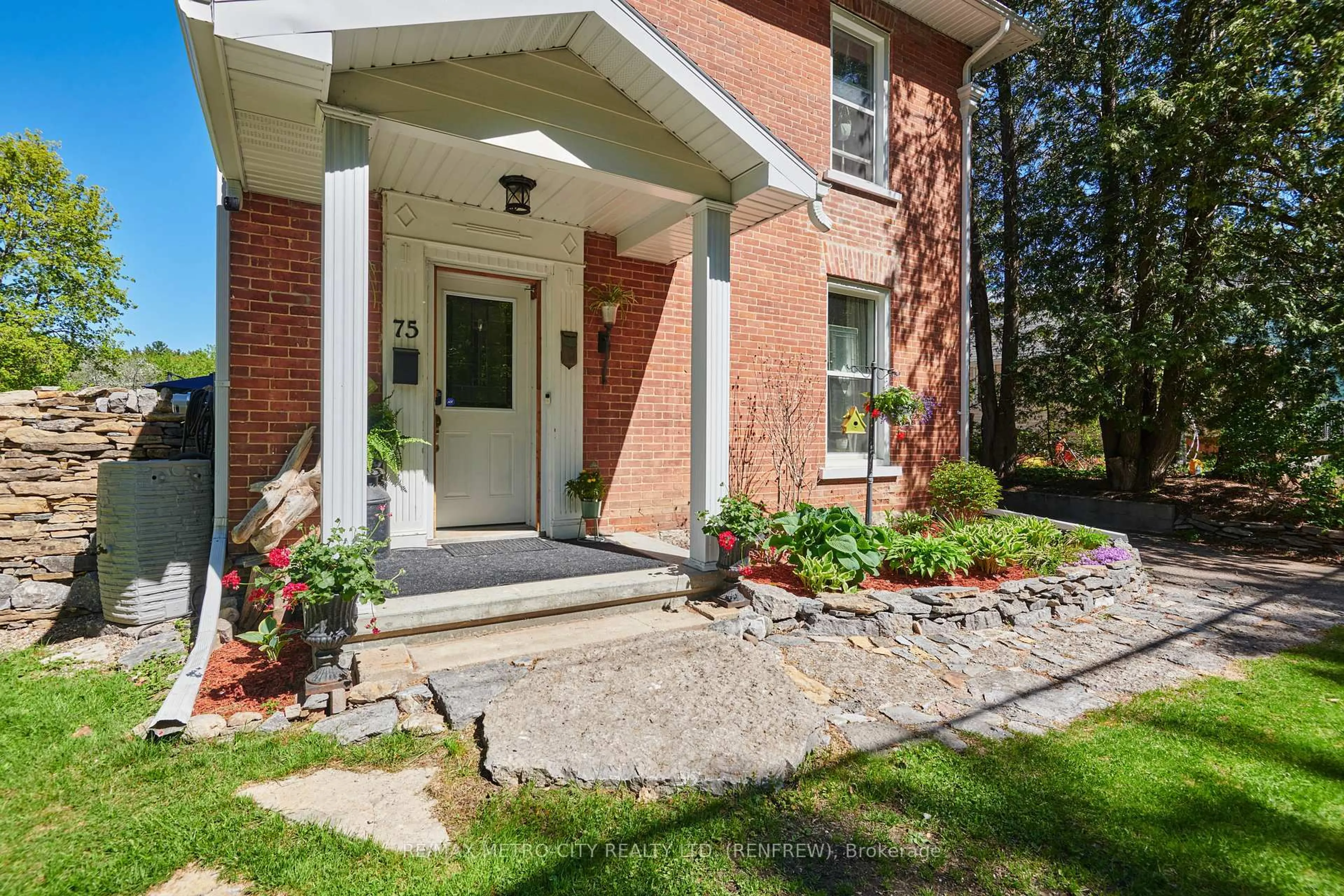 Home with brick exterior material, street for 75 Division St, Arnprior Ontario K7S 3B9