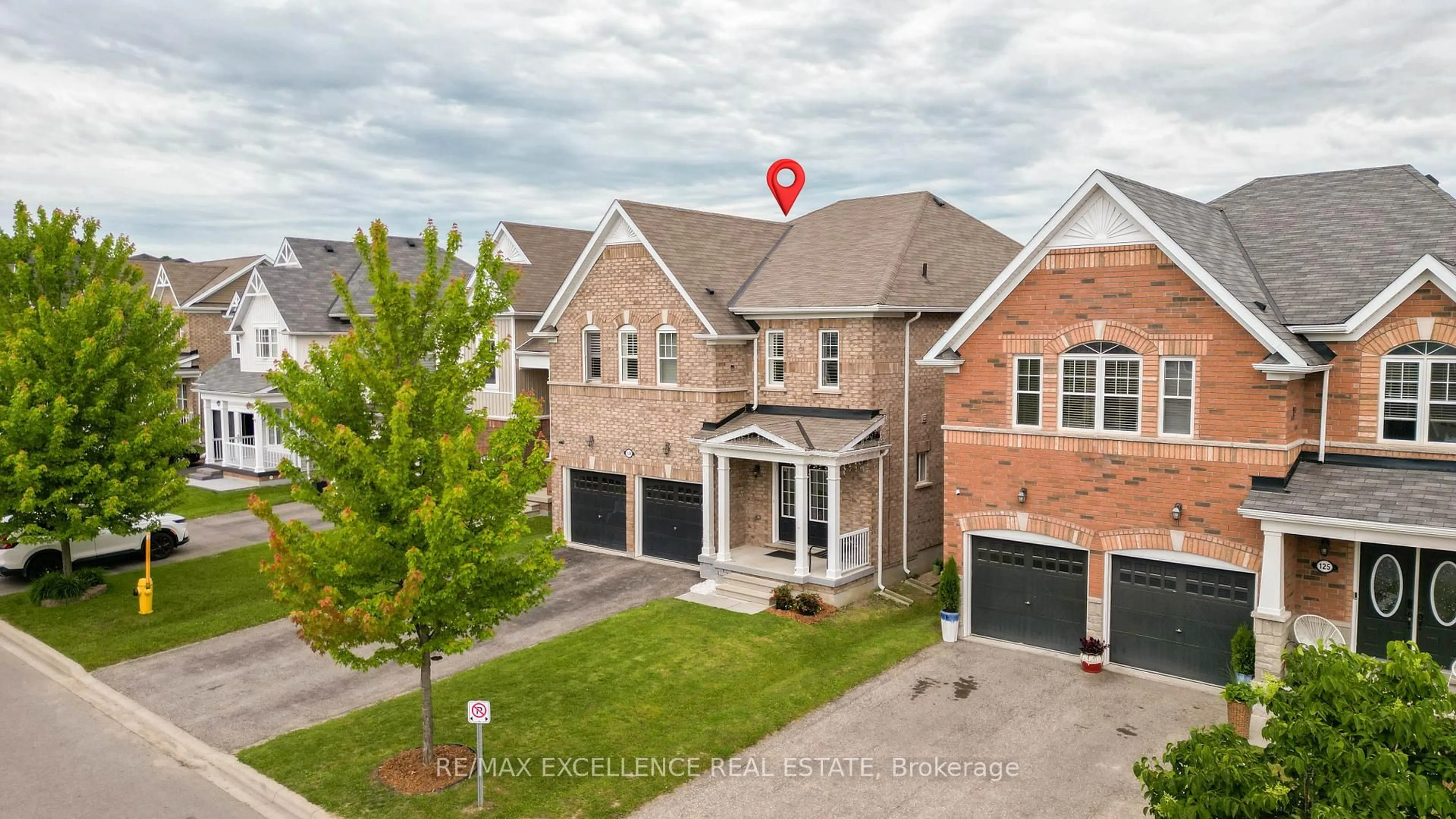 A pic from outside/outdoor area/front of a property/back of a property/a pic from drone, street for 129 Morden Dr, Shelburne Ontario L9V 3S4