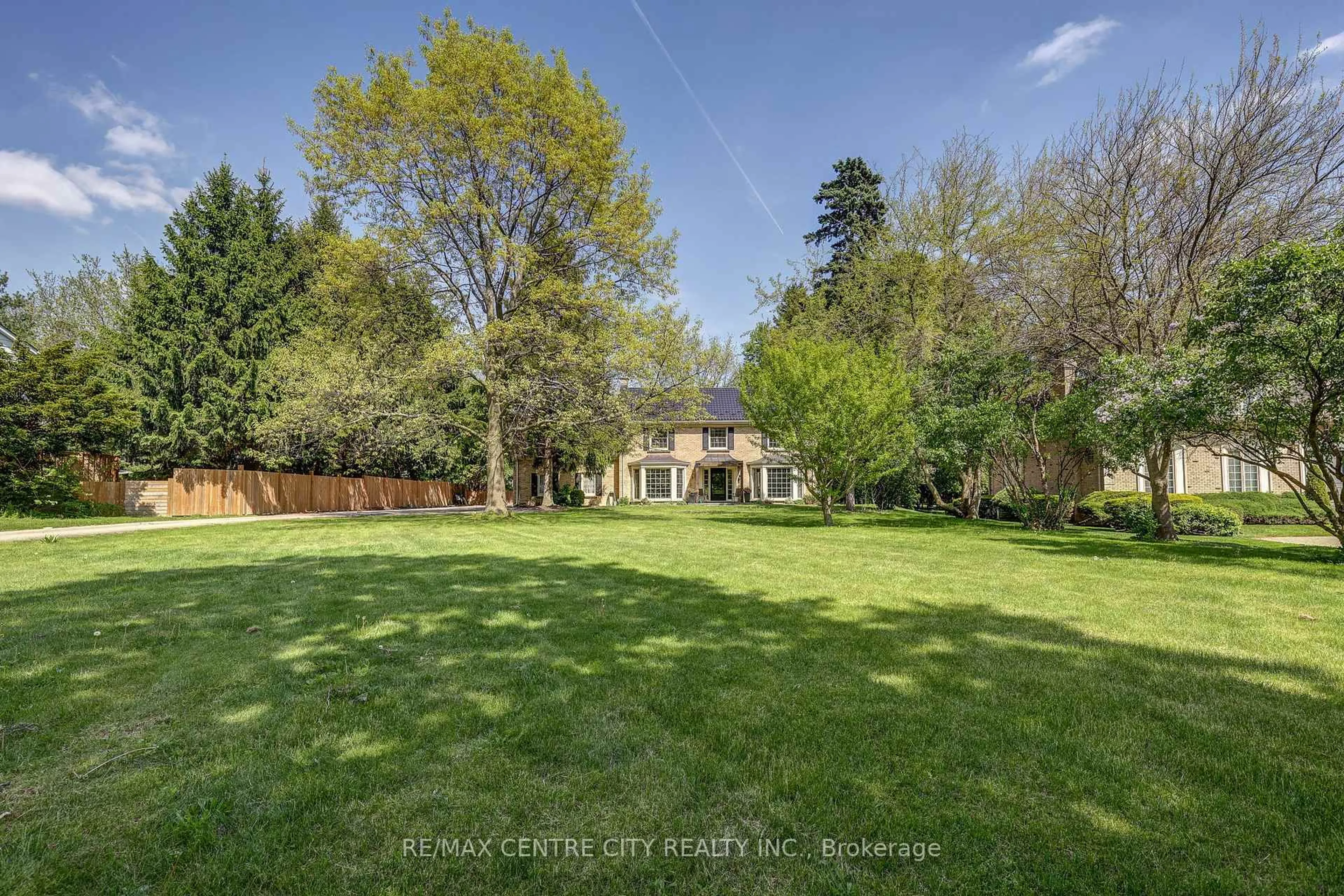 A pic from outside/outdoor area/front of a property/back of a property/a pic from drone, forest/trees view for 339 Sunset Dr, Central Elgin Ontario N5R 3C6