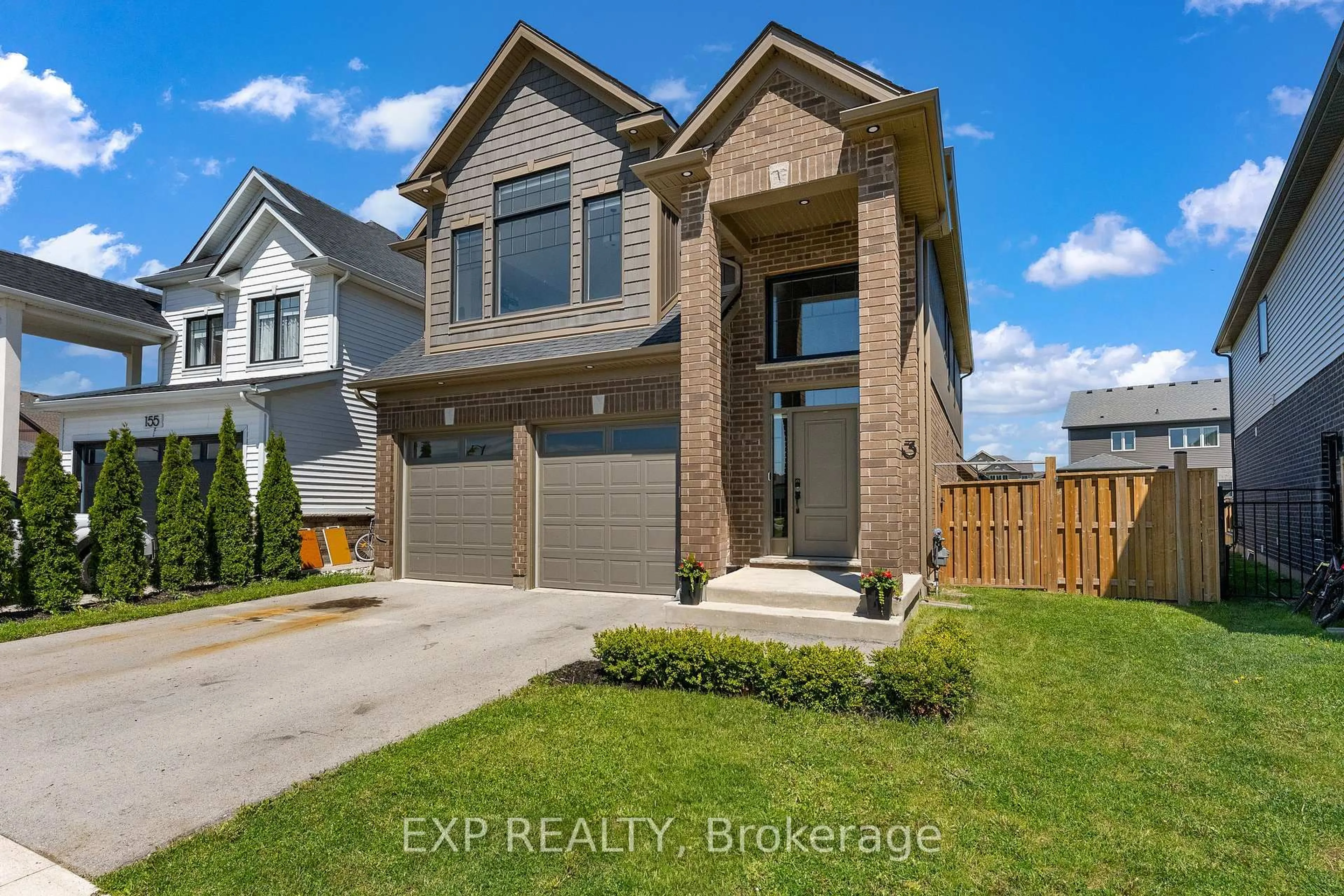 Home with brick exterior material, street for 153 Susan Dr, Pelham Ontario L3E 0B2