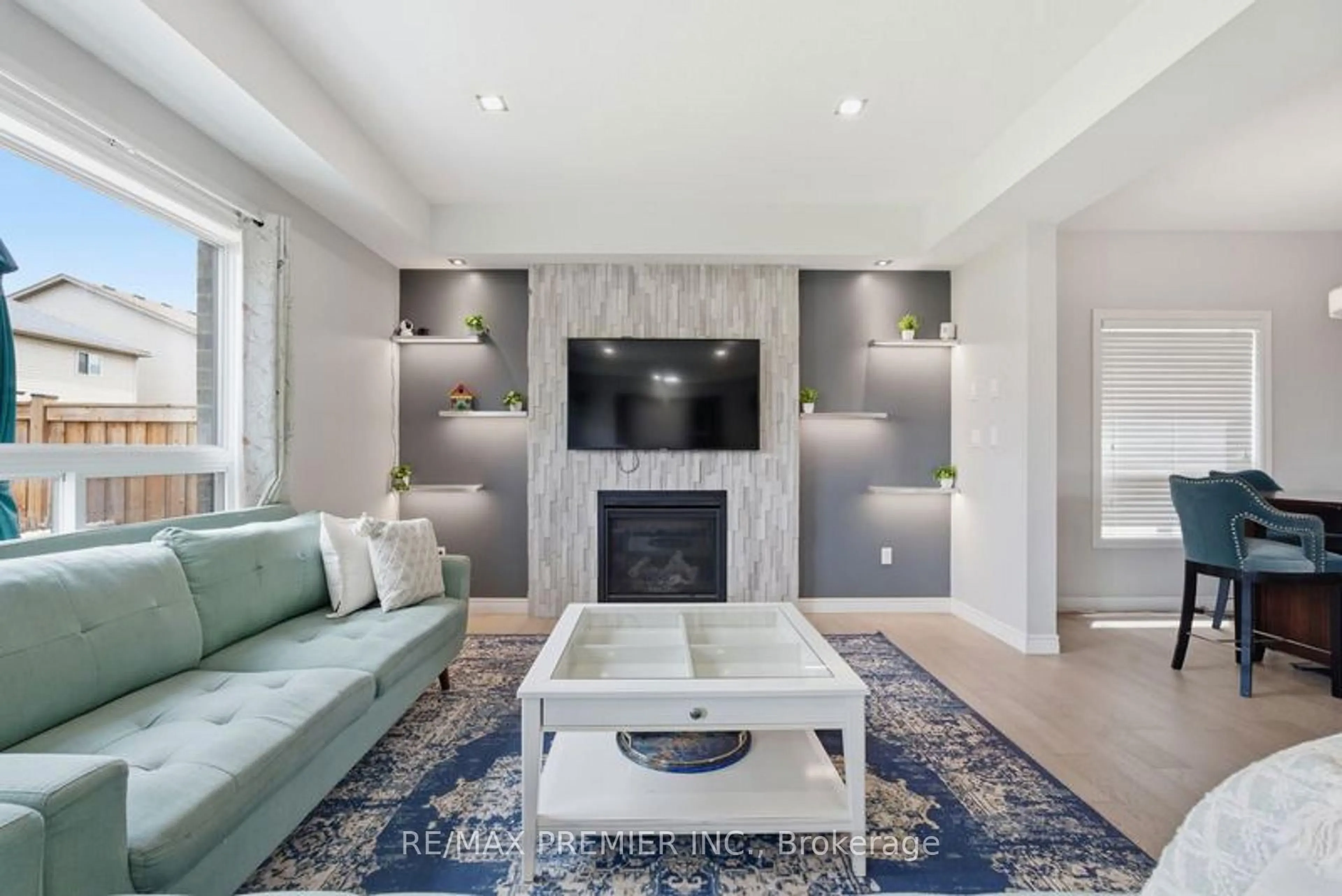 Living room with furniture, unknown for 181 Dallan Dr, Guelph Ontario N1L 0N4