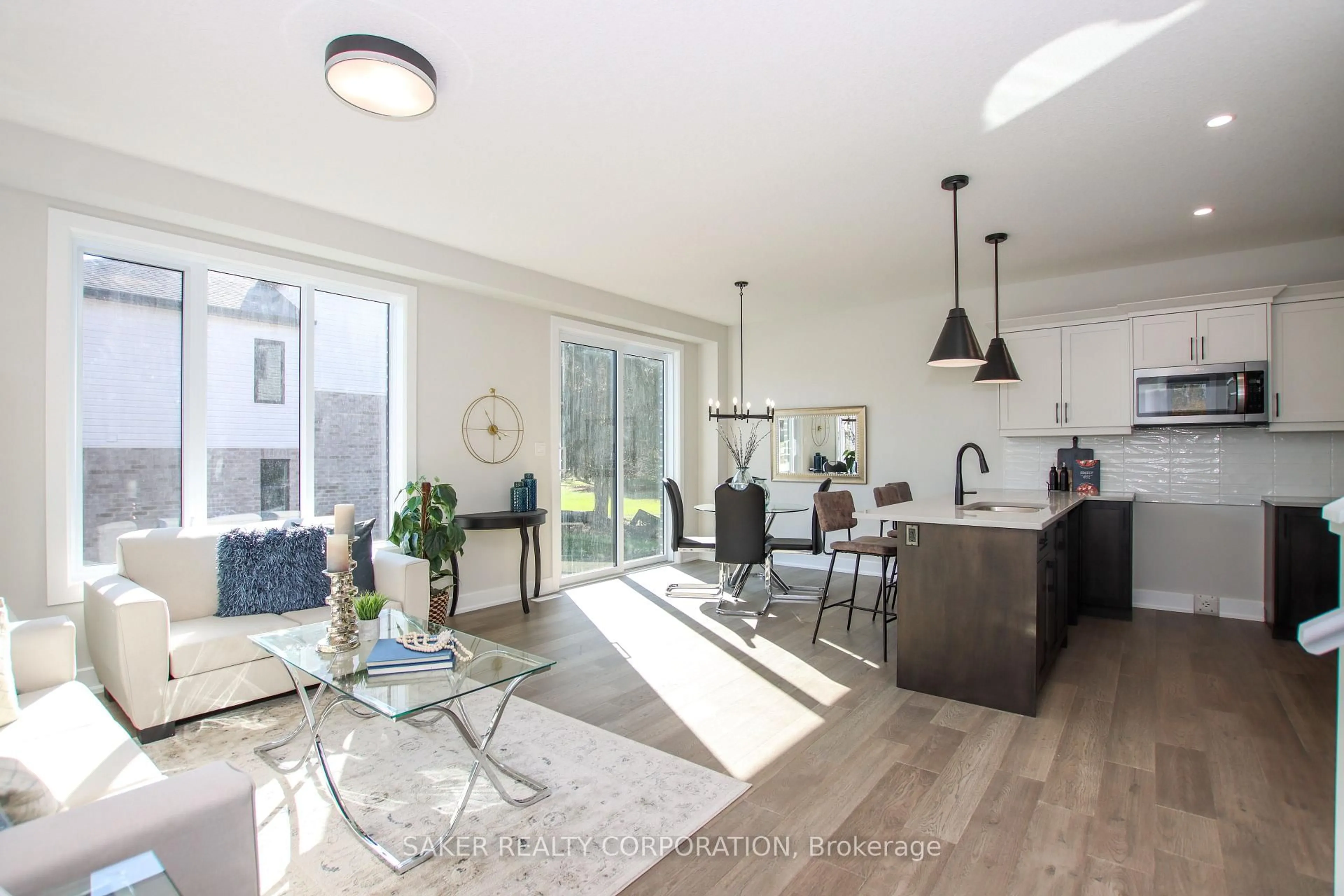 Open concept kitchen, unknown for 571 REGENT St, Strathroy-Caradoc Ontario N0L 1W0