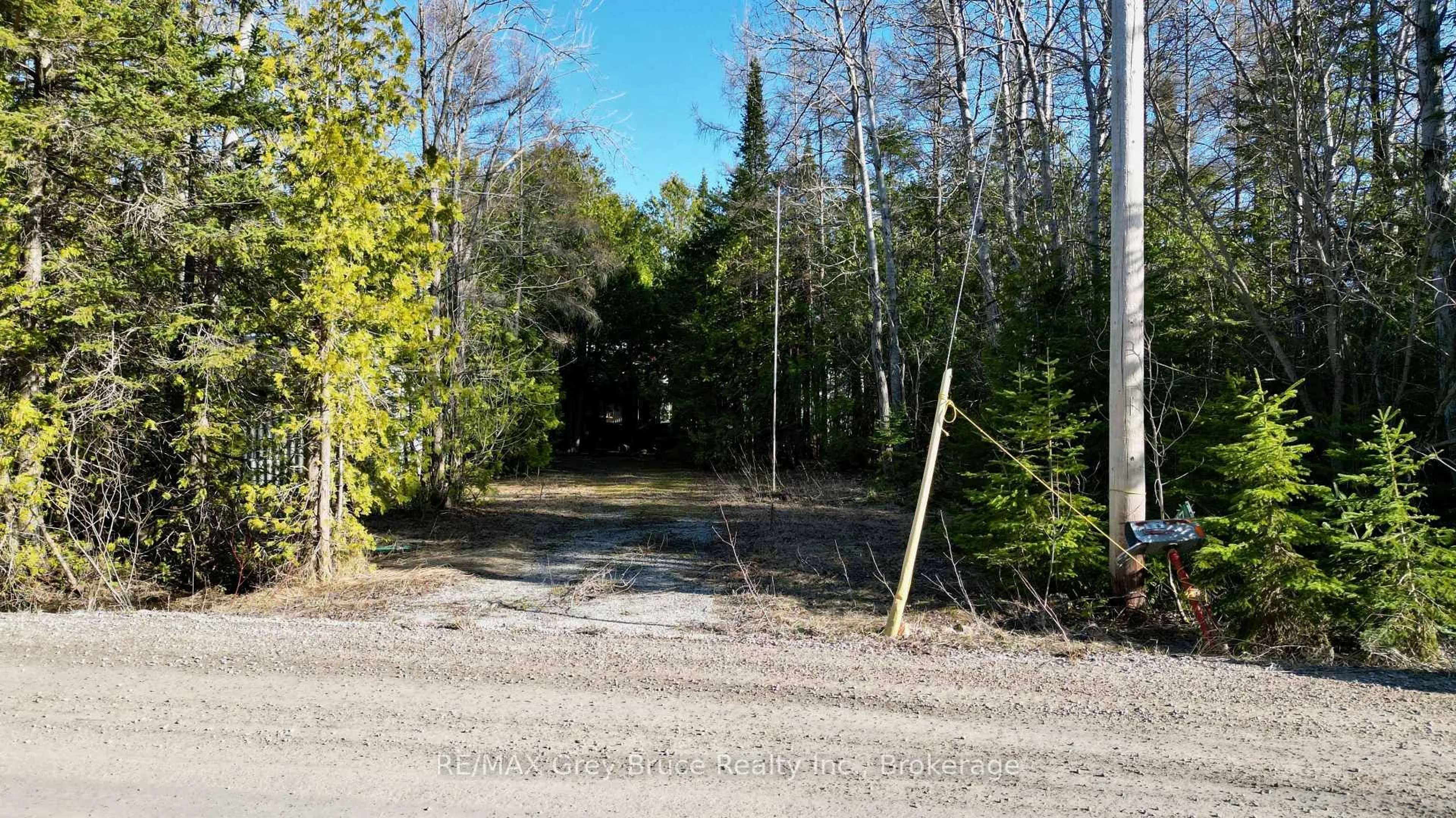 Unknown for 717 Spry Rd, Northern Bruce Peninsula Ontario N0H 1W0