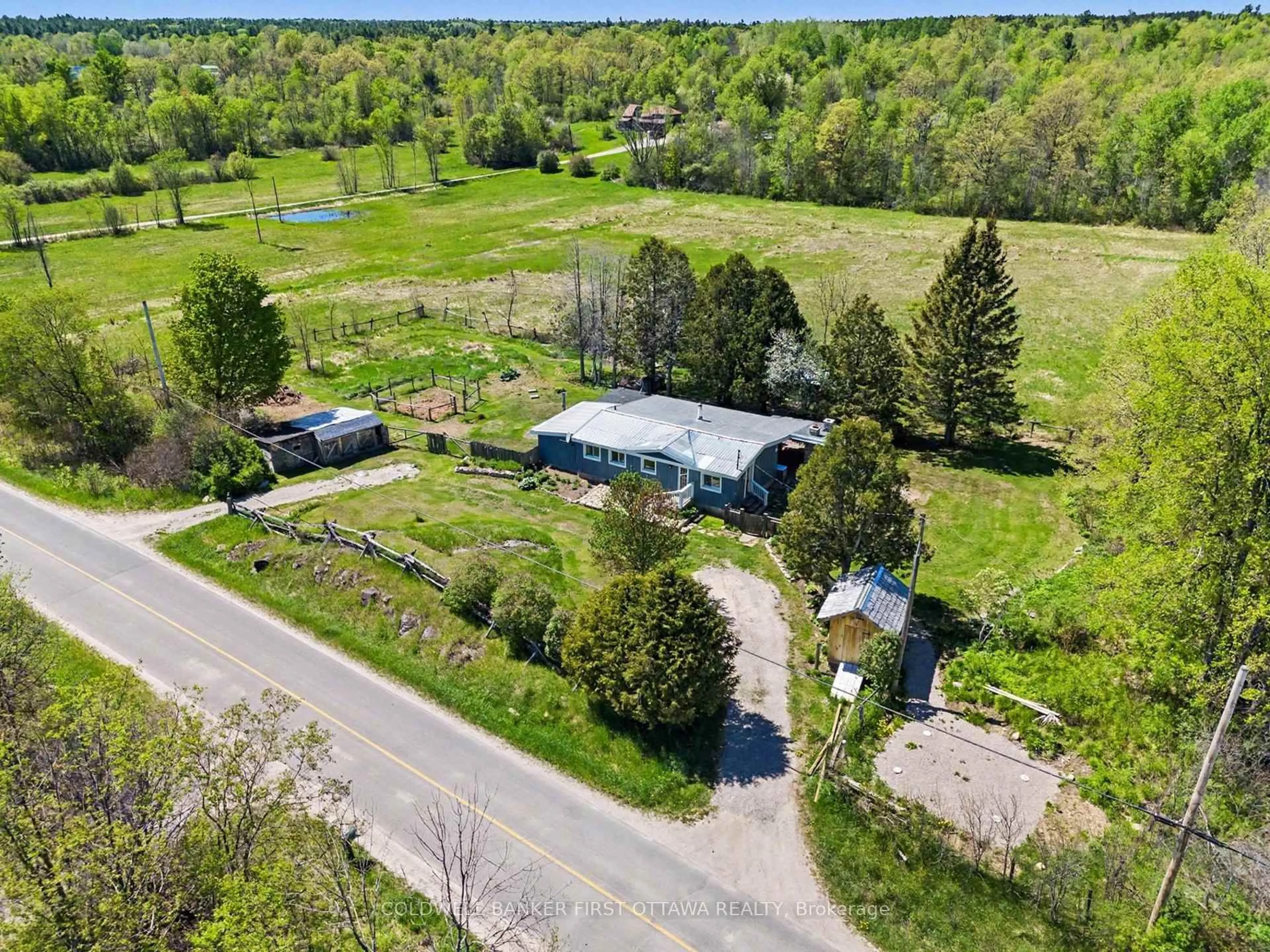 A pic from outside/outdoor area/front of a property/back of a property/a pic from drone, unknown for 534 Anglican Church Rd, Perth Ontario K7H 3C6