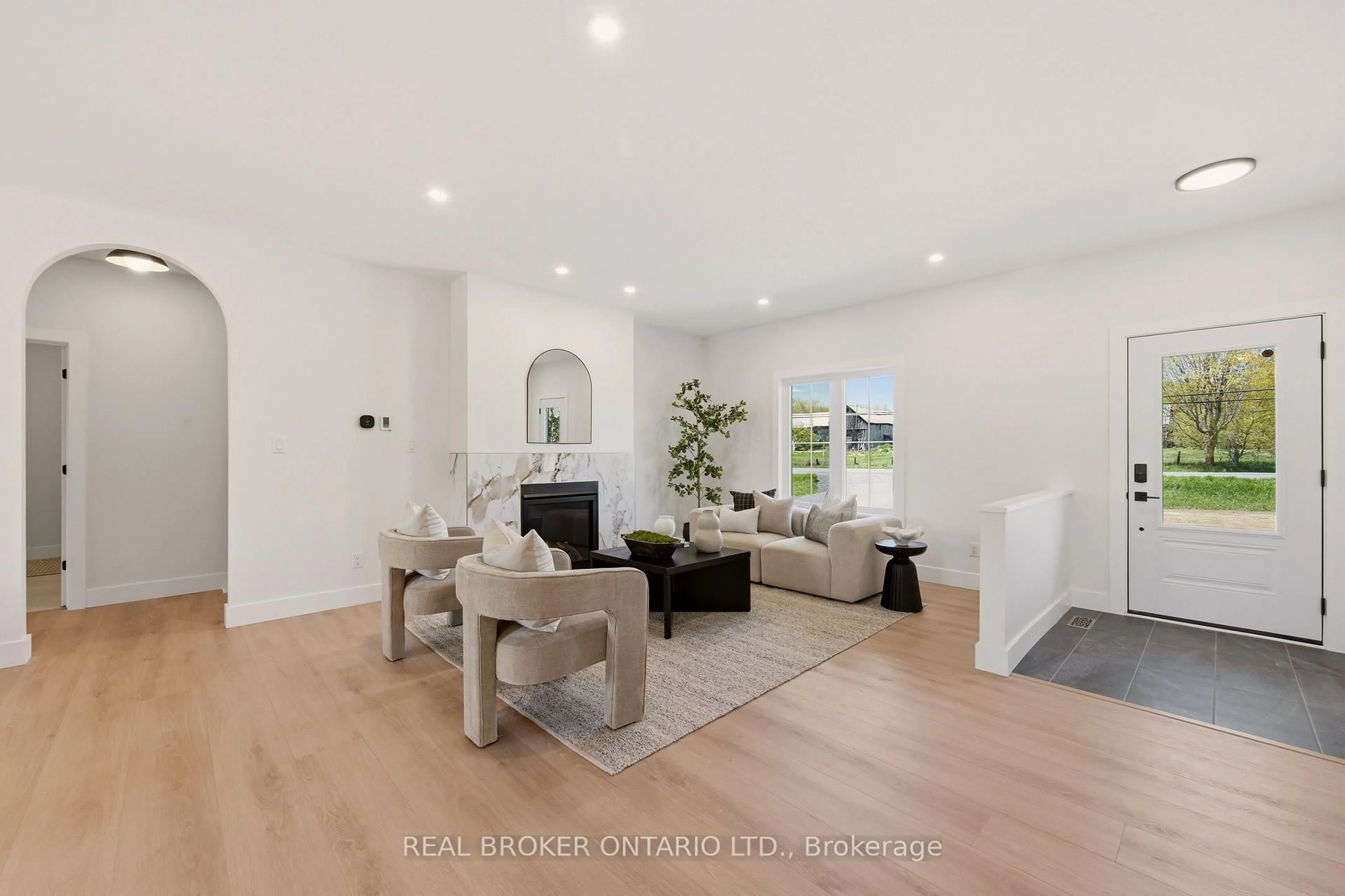 Living room with furniture, unknown for 1710 County Road 18 Rd, North Grenville Ontario K0G 1S0