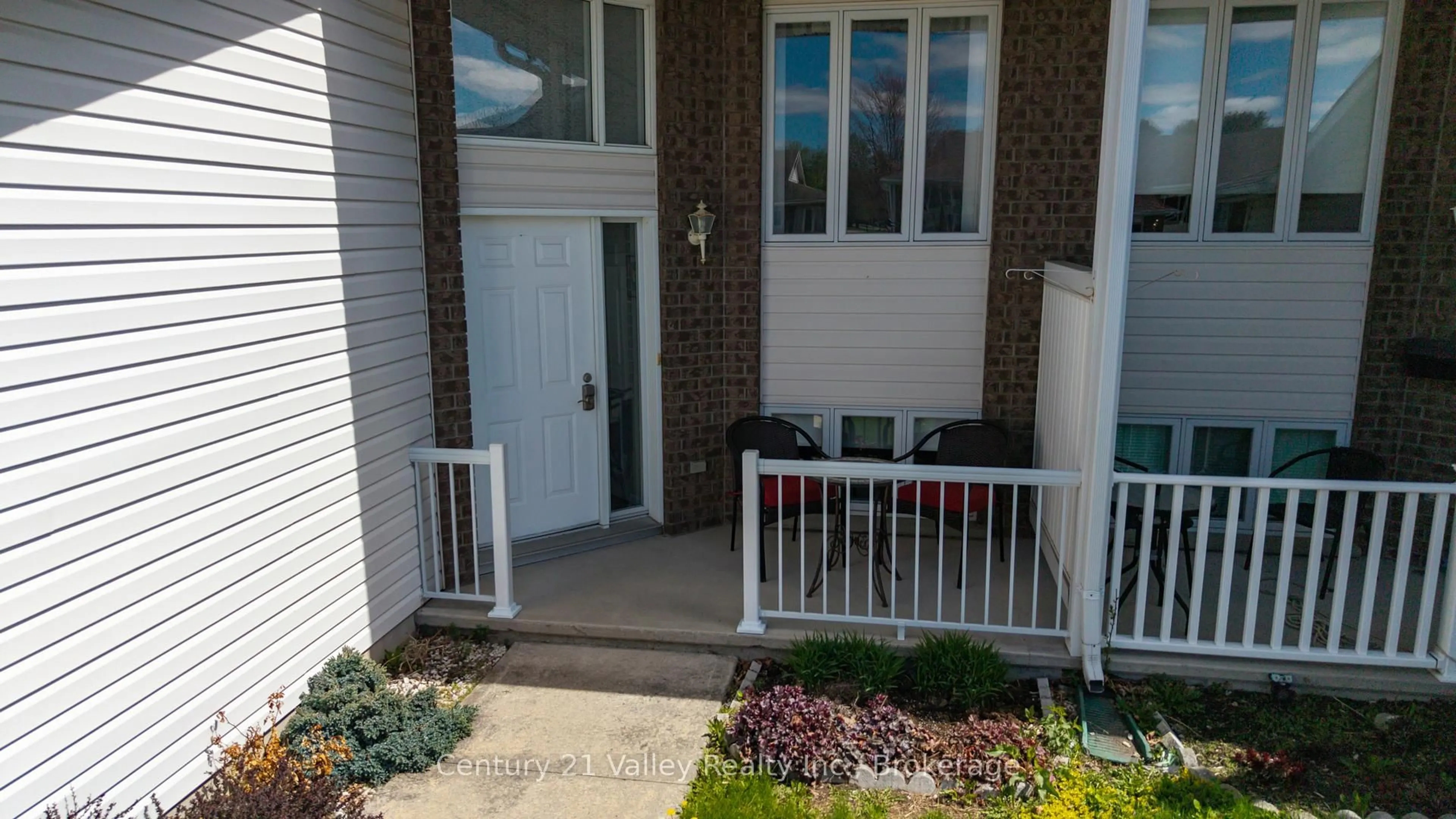 Unknown for 439 Mayhew St, Renfrew Ontario K7V 4L4
