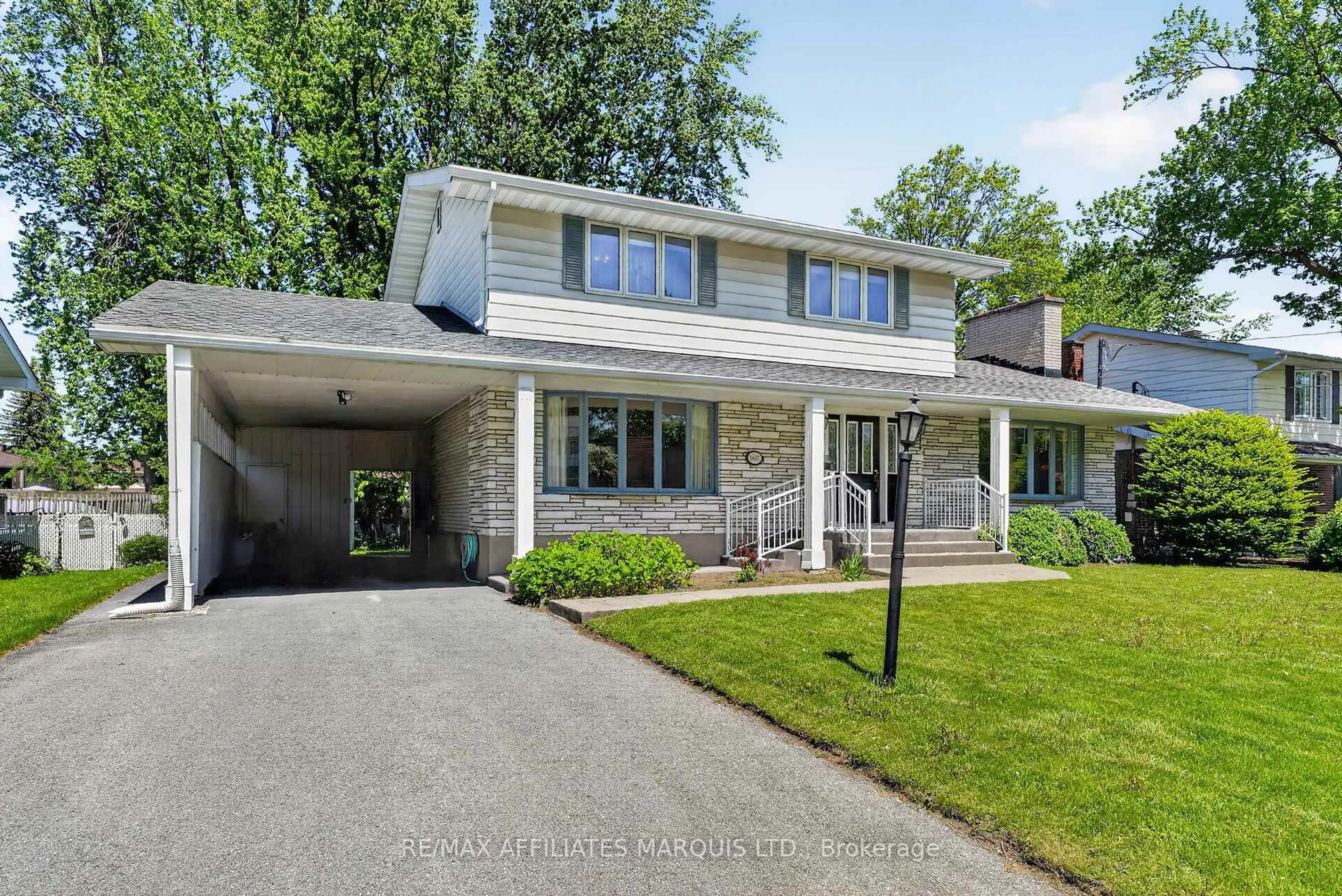 Home with brick exterior material, street for 1607 Charles St, Cornwall Ontario K6J 1Z3