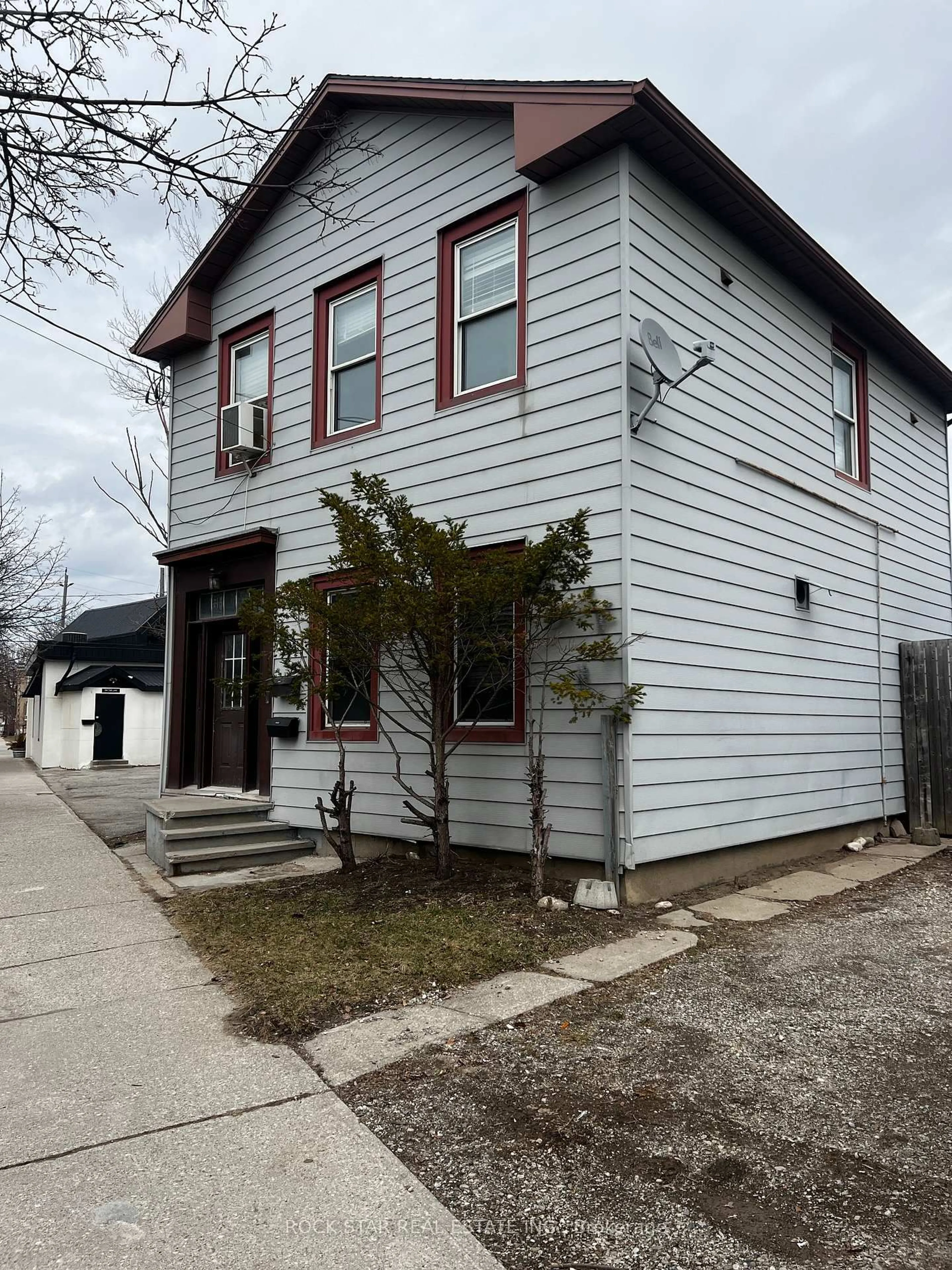 Unknown for 103 West St, Brantford Ontario N3T 3E9