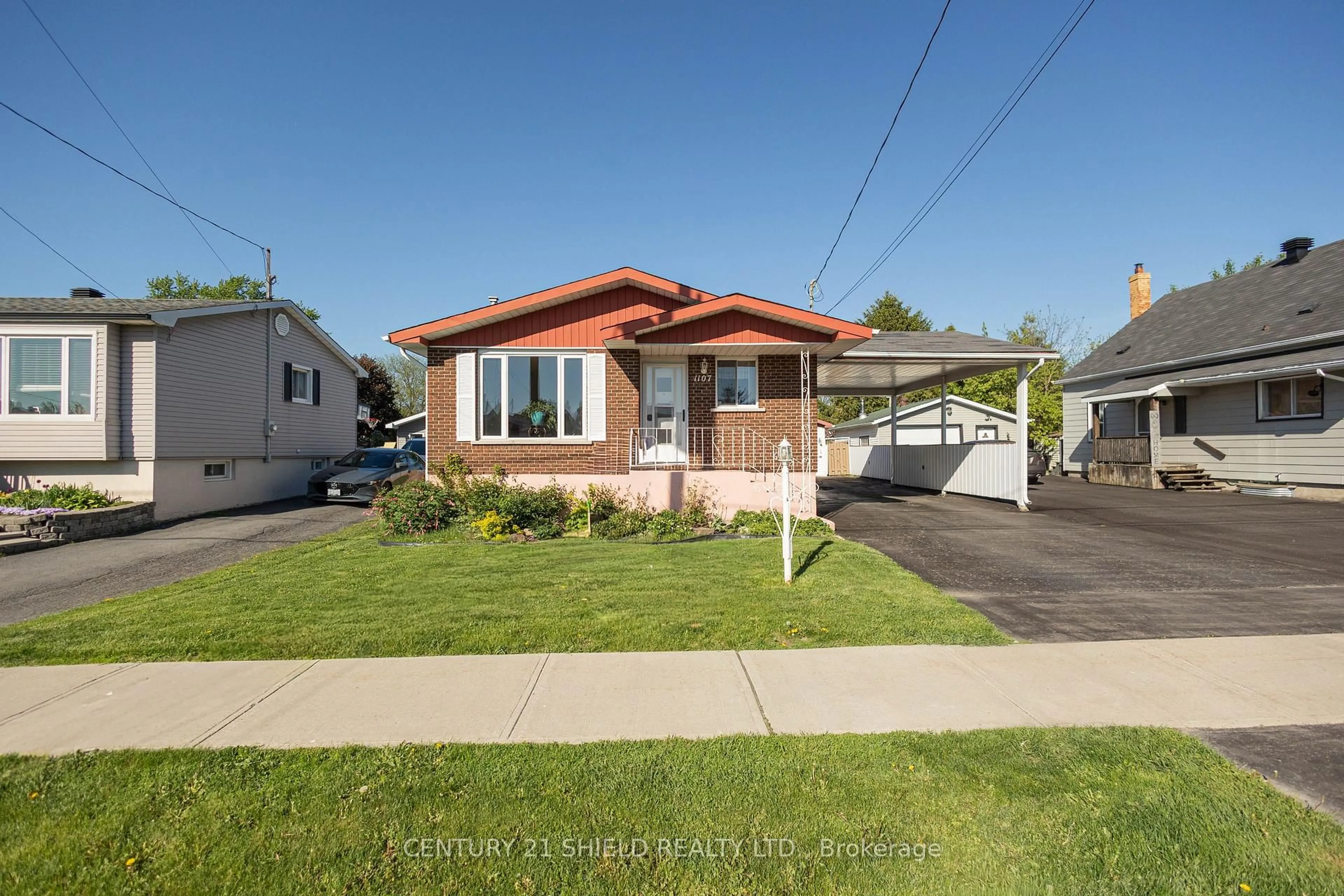 Unknown for 1107 Grand Ave, Cornwall Ontario K6H 4T6