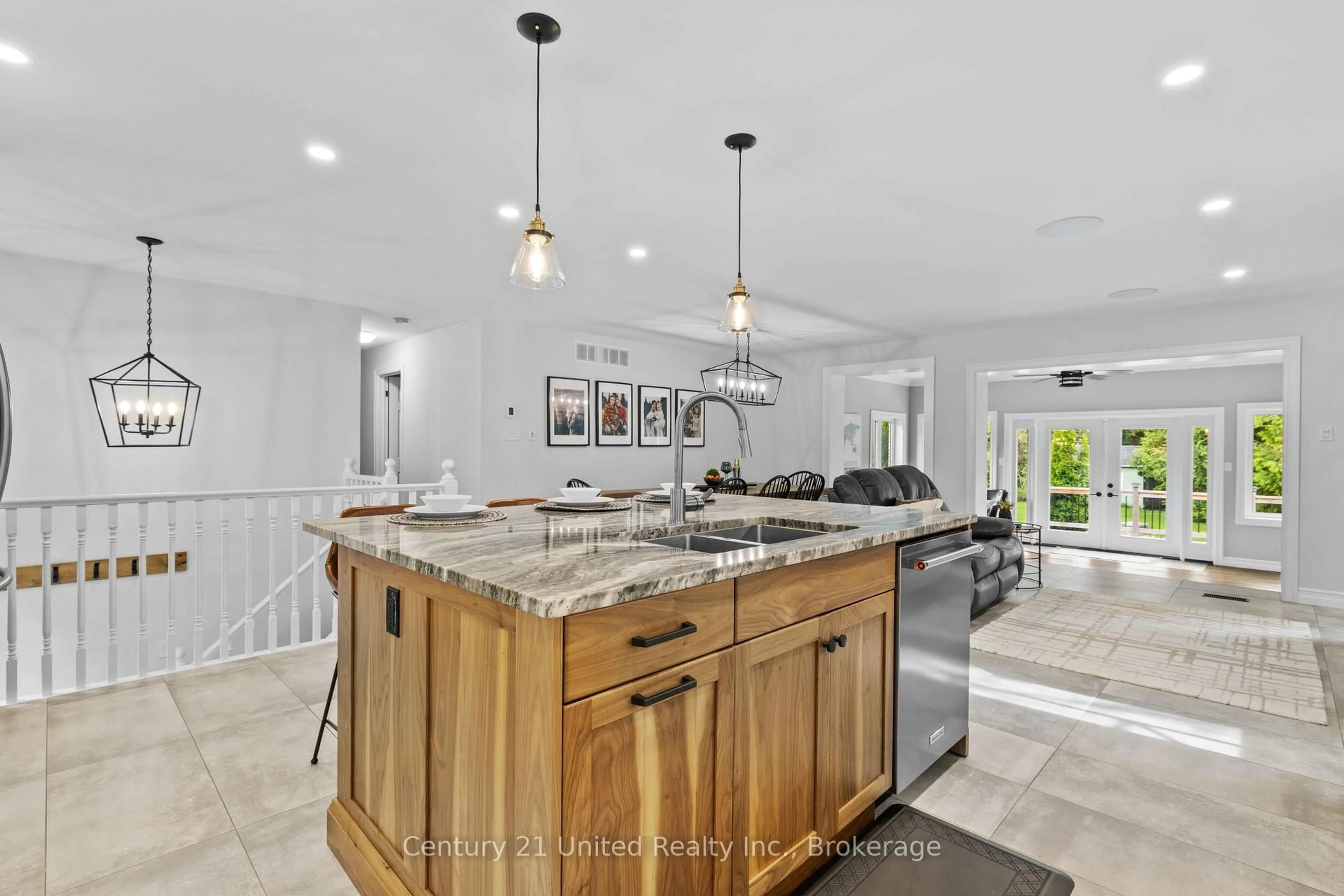 Open concept kitchen, ceramic/tile floor for 615 Edenderry Line, Selwyn Ontario K0L 1T0