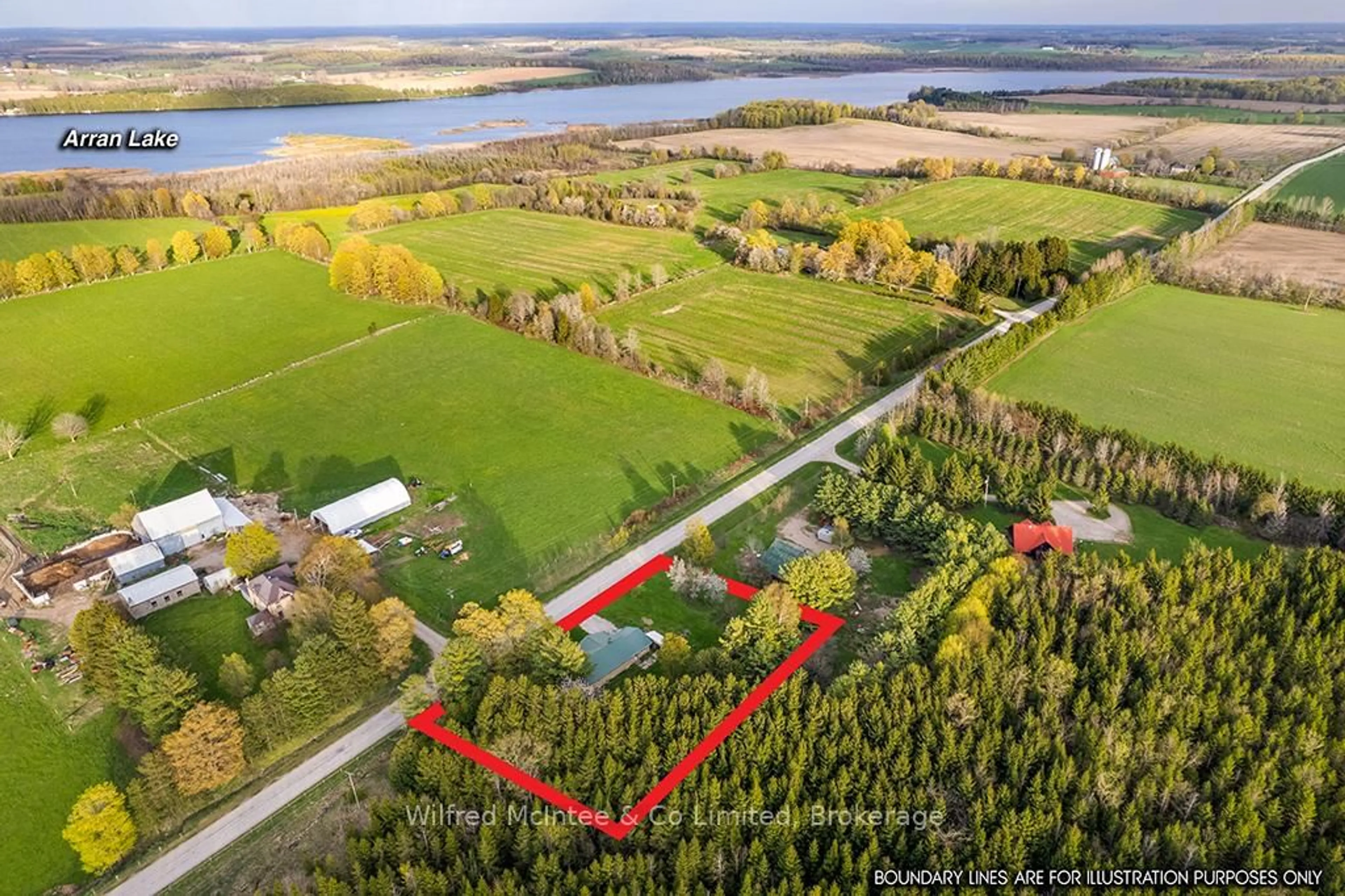 A pic from outside/outdoor area/front of a property/back of a property/a pic from drone, water/lake/river/ocean view for 279 Sideroad 5 Rd, Arran-Elderslie Ontario N0H 2L0