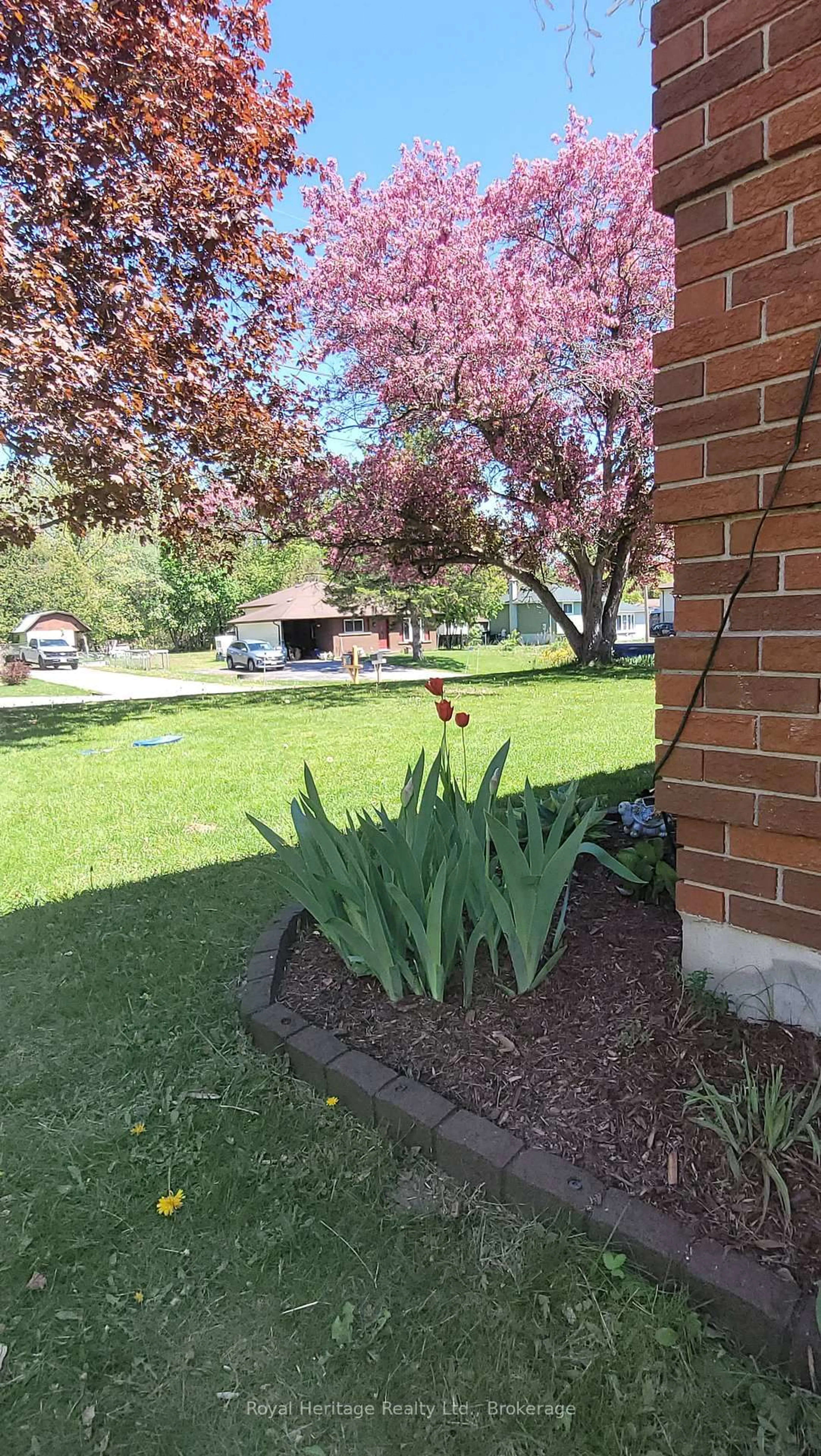 A pic from outside/outdoor area/front of a property/back of a property/a pic from drone, street for 115 Chatterton Valley Cres, Quinte West Ontario K0K 2B0