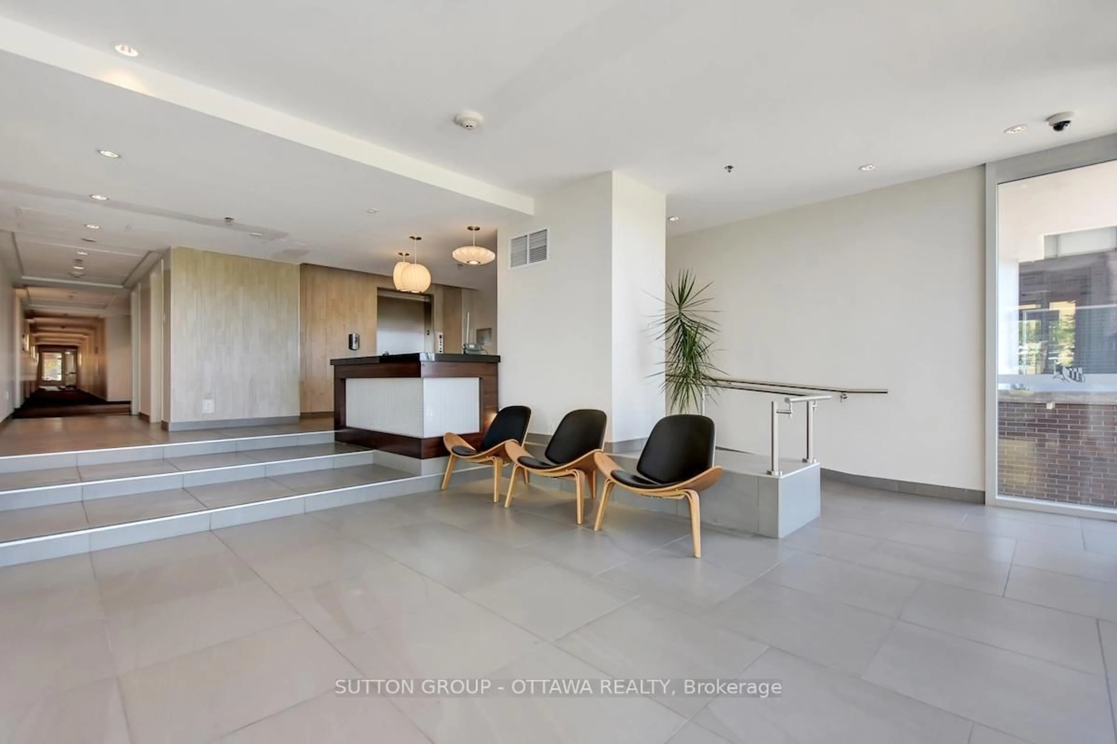 Lobby for 300A Lett St #614, Ottawa Ontario K1R 0B8