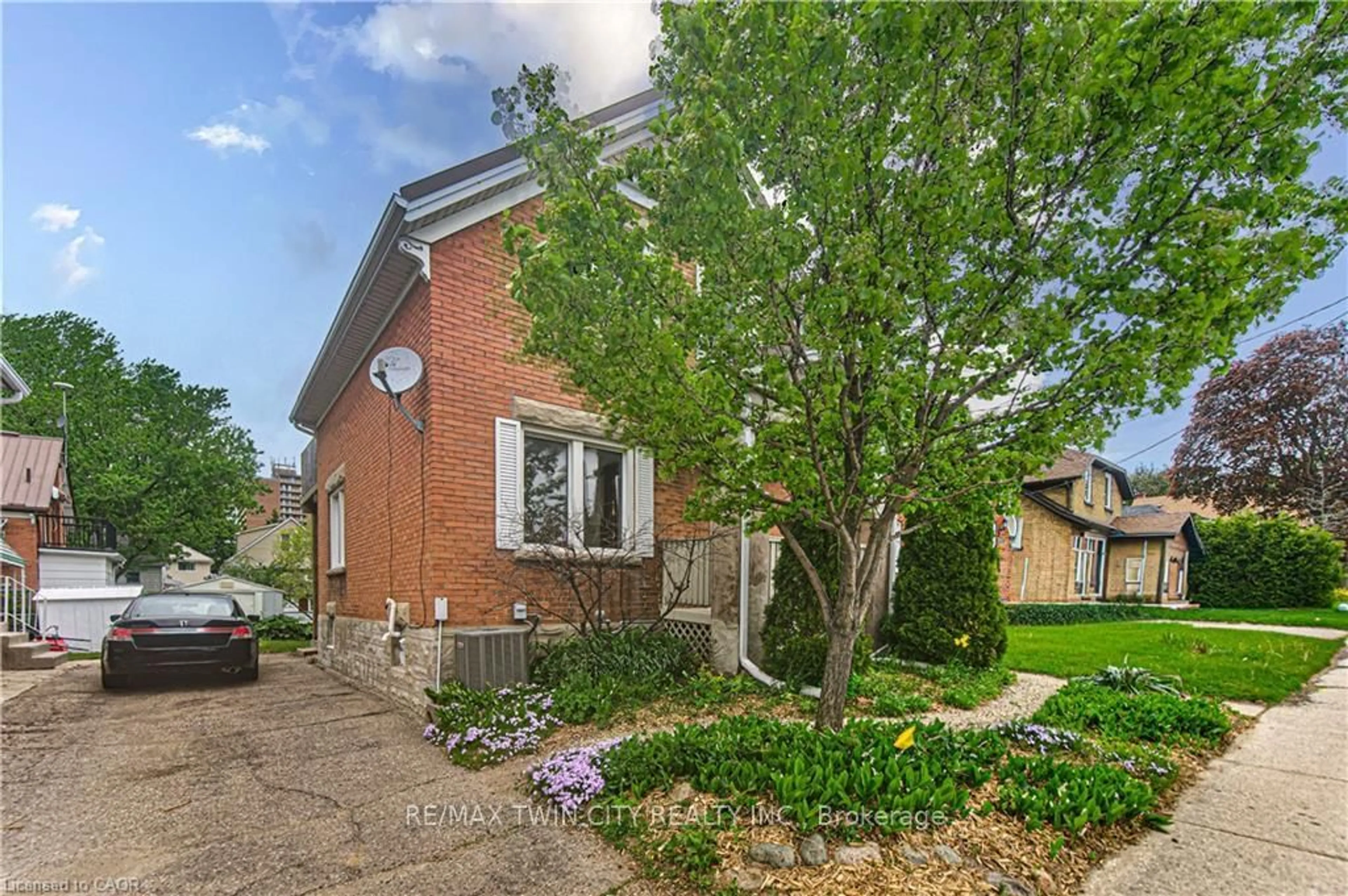 Home with brick exterior material, street for 156 GLASGOW St, Kitchener Ontario N2G 2G9
