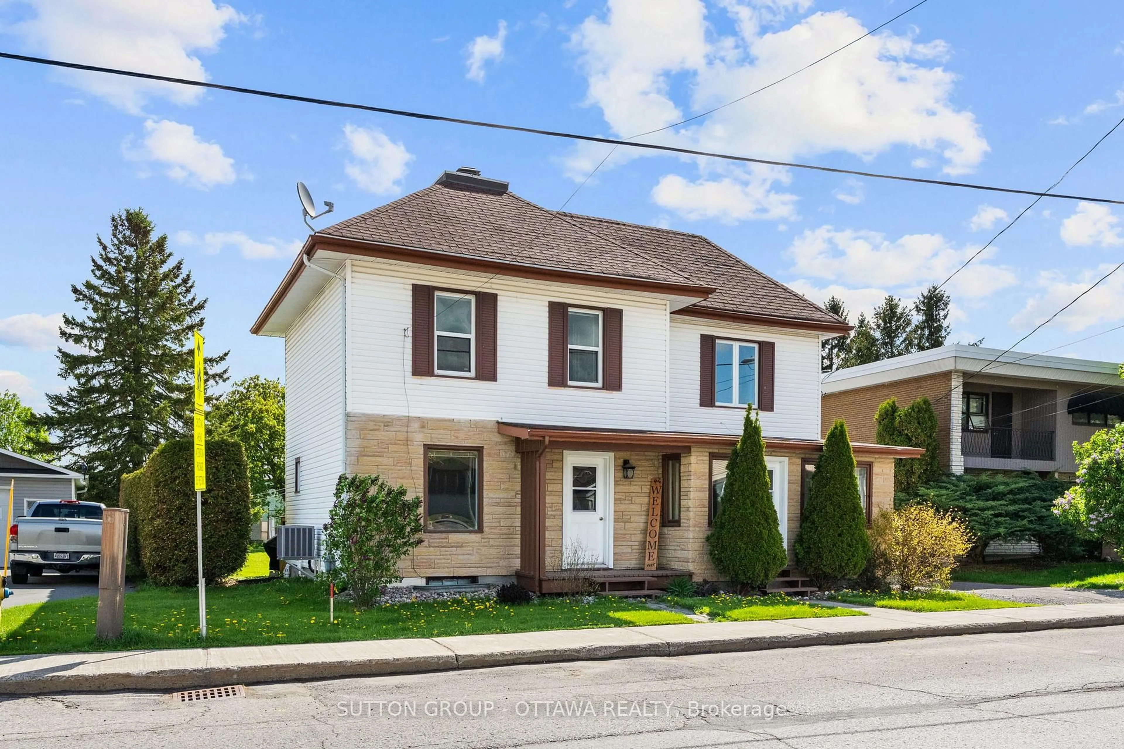 Home with brick exterior material, street for 1231 St Augustin Rd, Russell Ontario K0A 1W0
