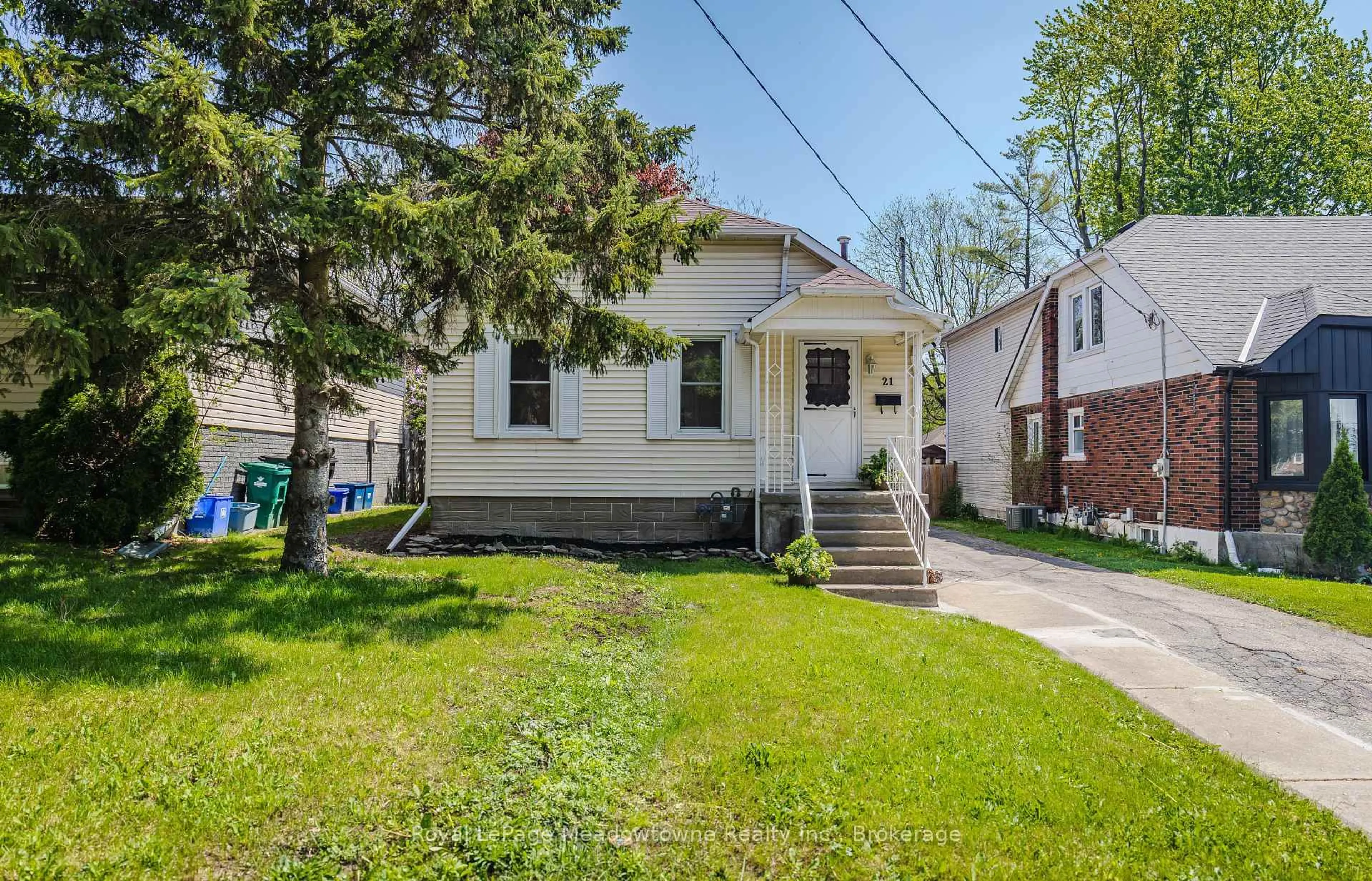 Unknown for 21 Elgin St, Cambridge Ontario N1R 5G8