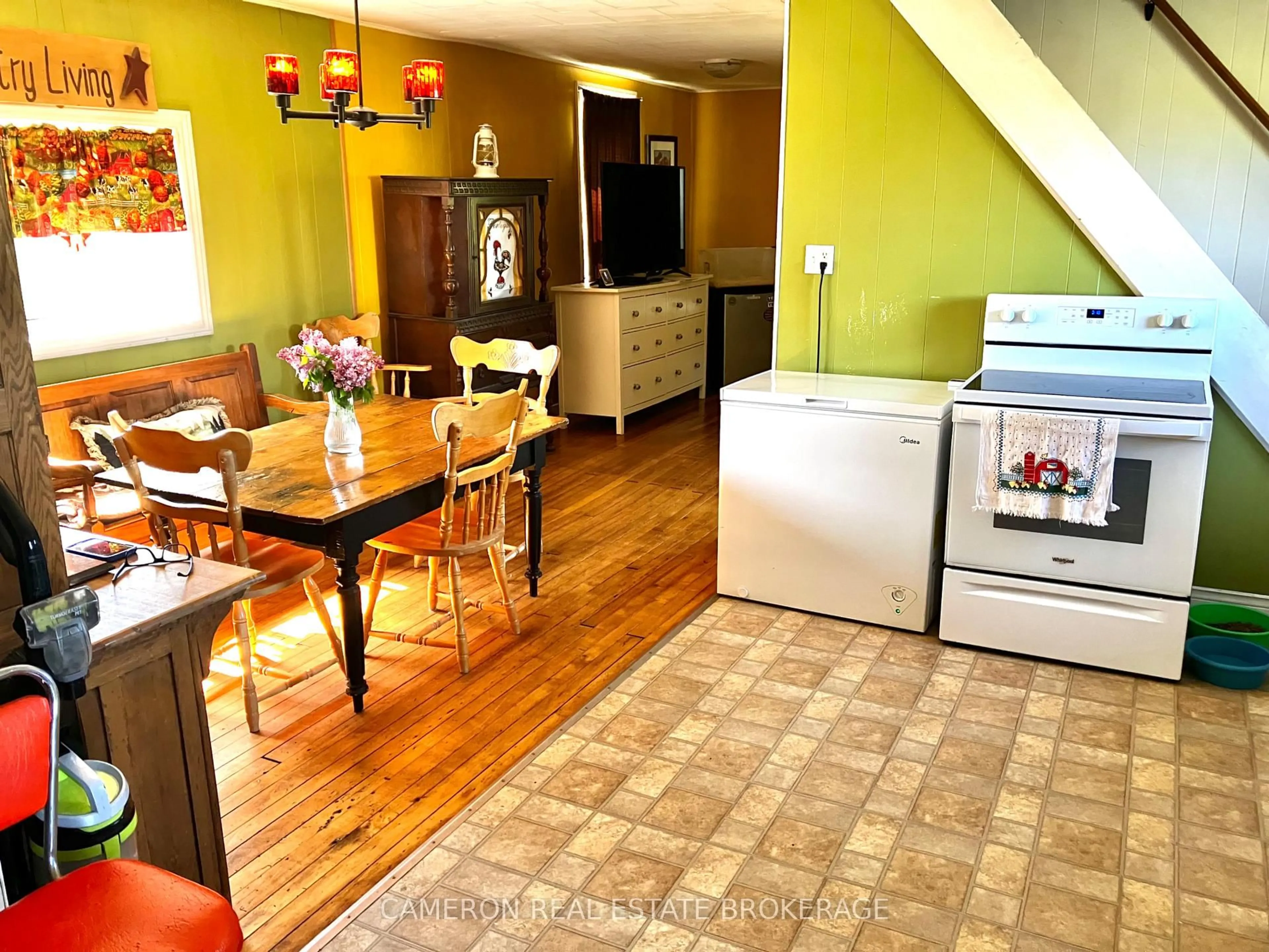 Open concept kitchen, unknown for 17274 County 18 Rd, South Stormont Ontario K0C 2A0