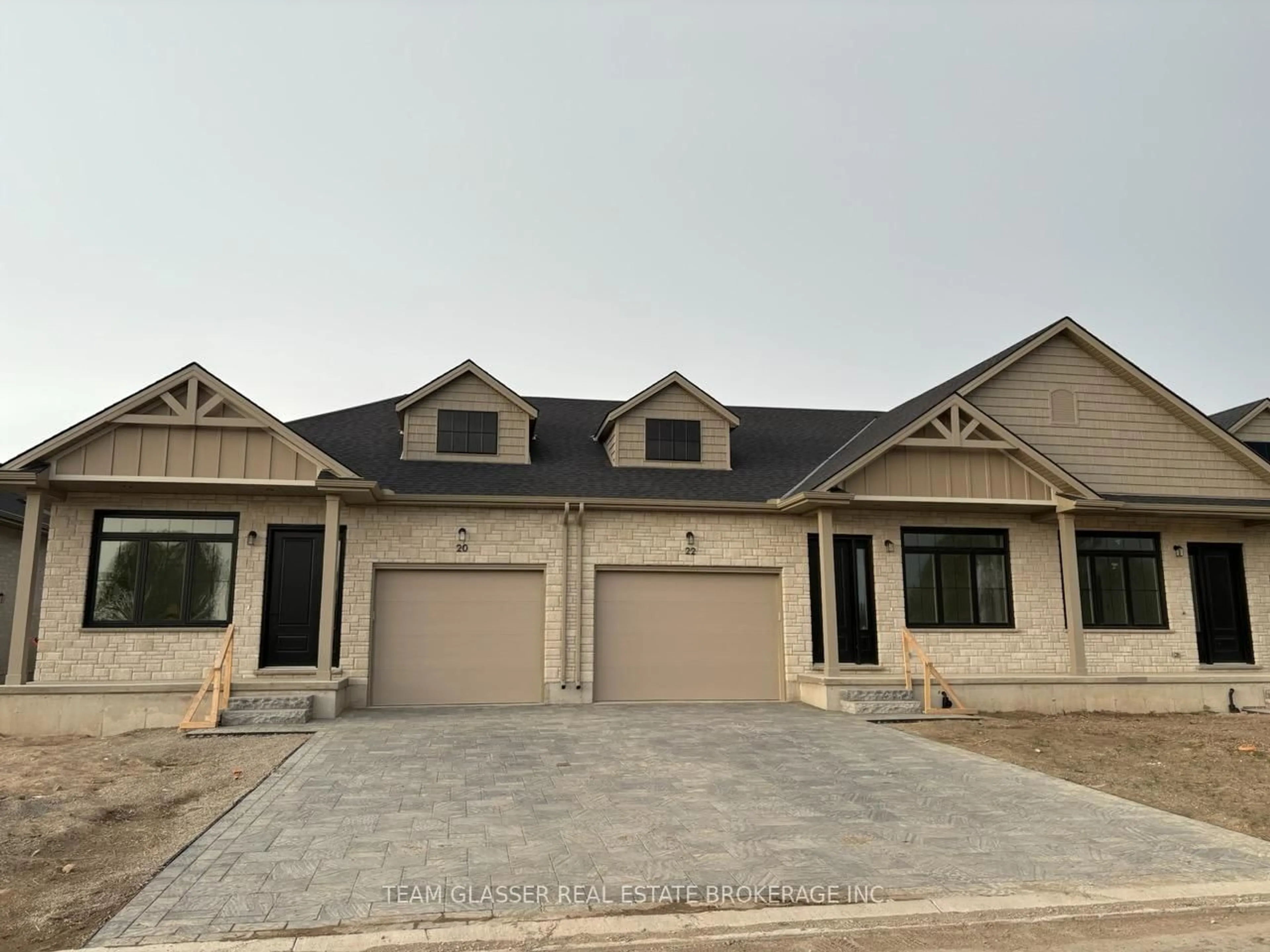 Home with vinyl exterior material, street for 32 Dearing Dr, Lambton Shores Ontario N0M 1T0