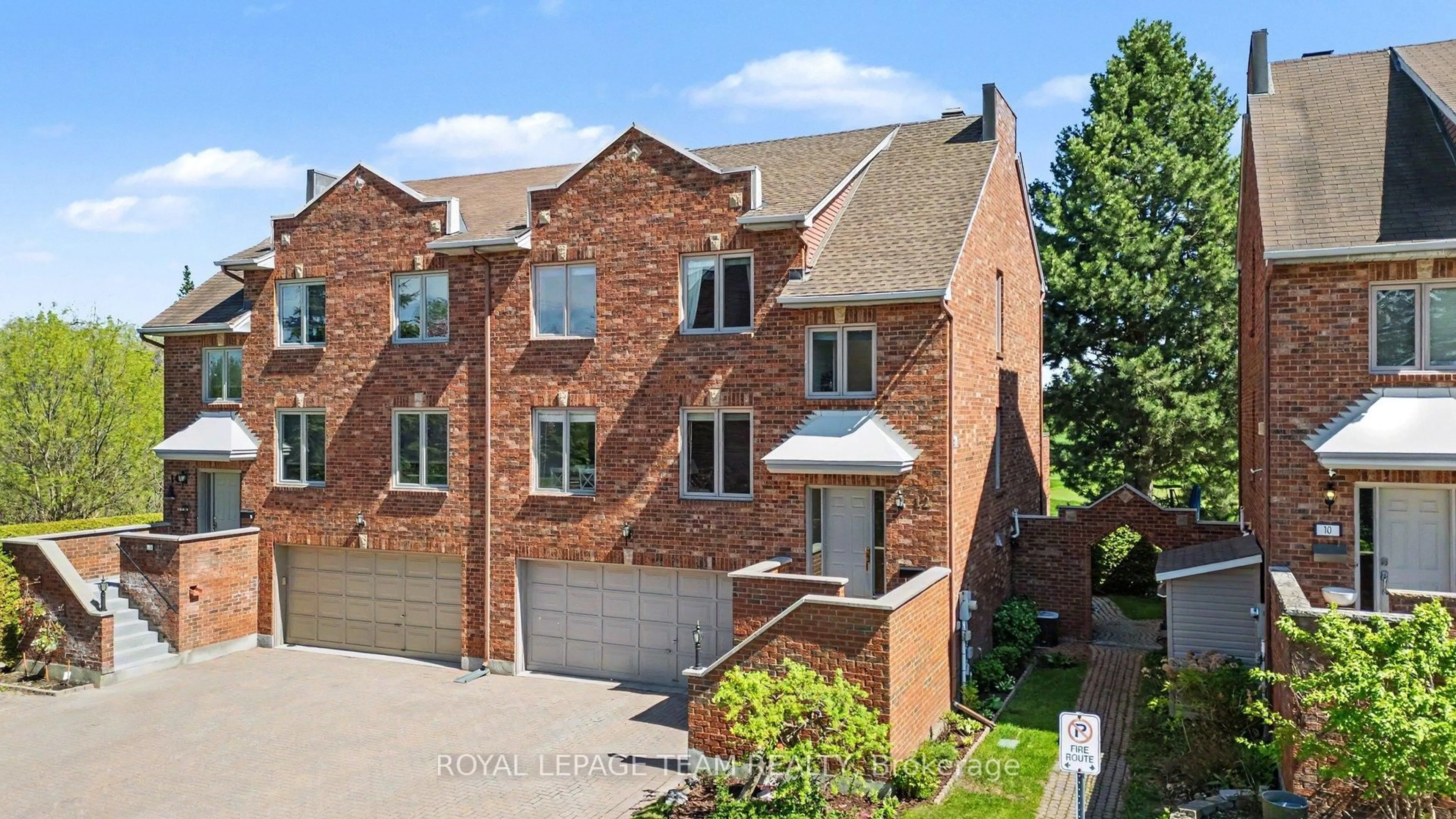 A pic from outside/outdoor area/front of a property/back of a property/a pic from drone, street for 12 Catherwood Crt, Kanata Ontario K2K 2K1