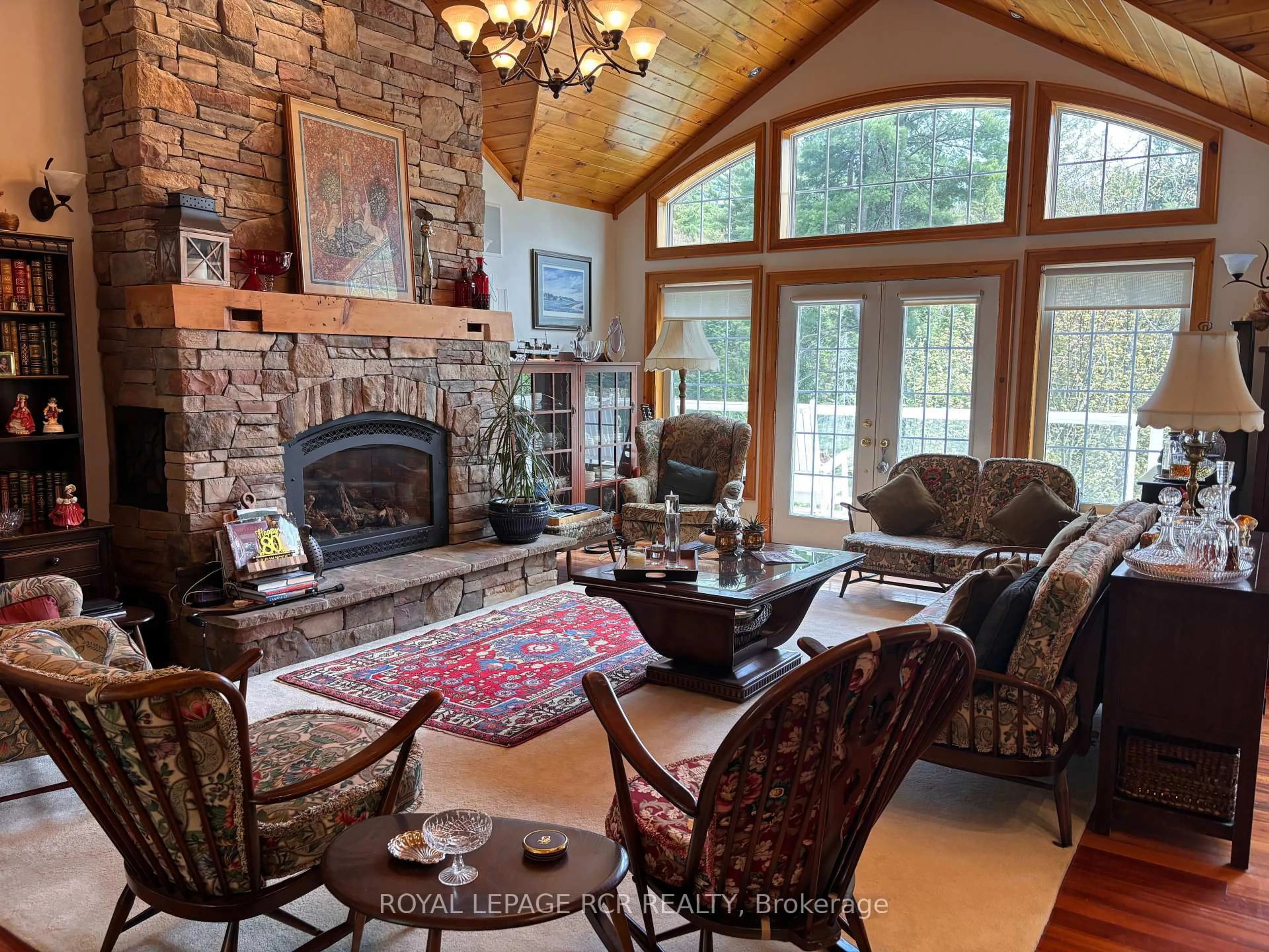 Living room with furniture, unknown for 4 Mcgregor Way, Bracebridge Ontario P0B 1L0