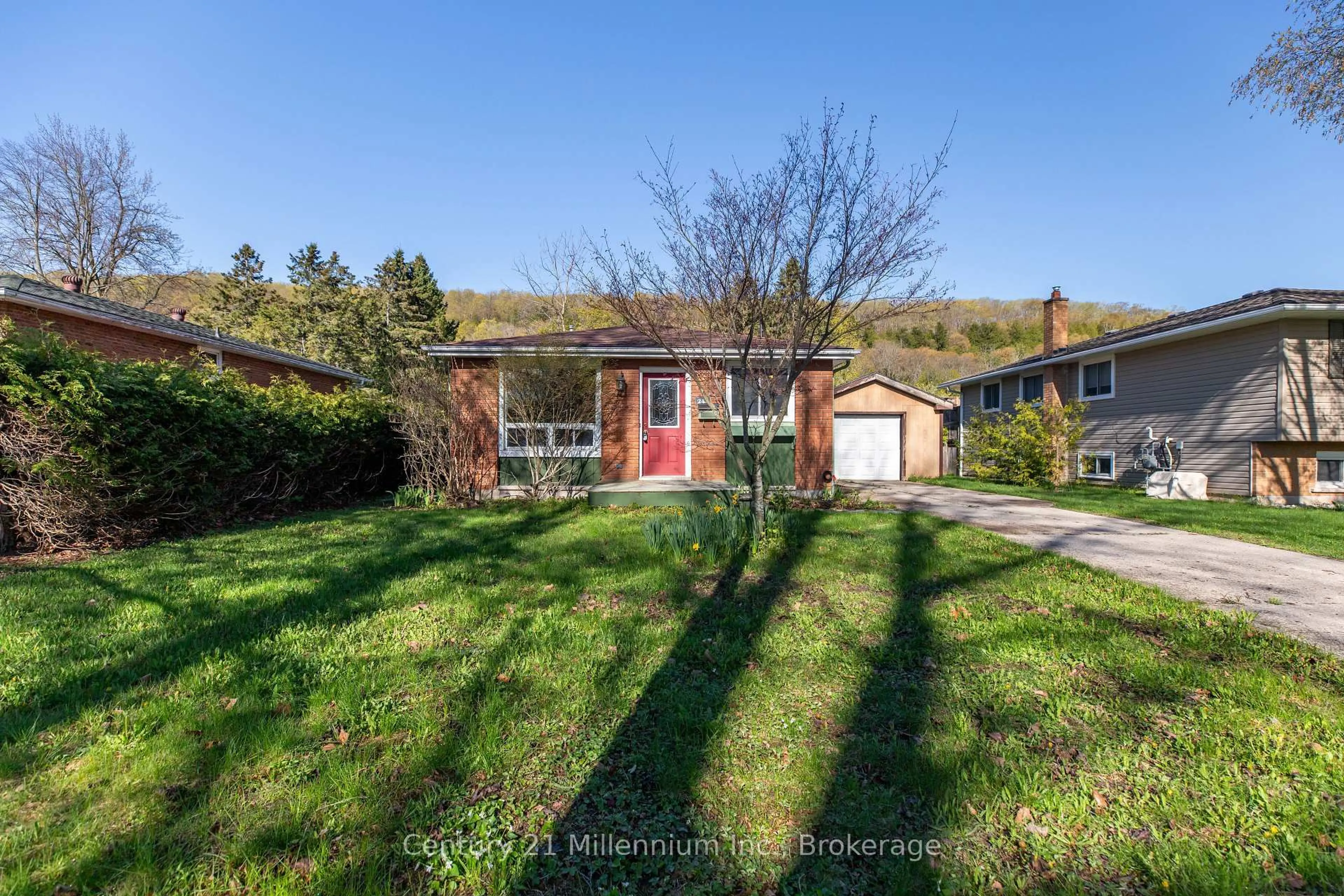 A pic from outside/outdoor area/front of a property/back of a property/a pic from drone, street for 240 5th A Ave, Owen Sound Ontario N4K 6G4