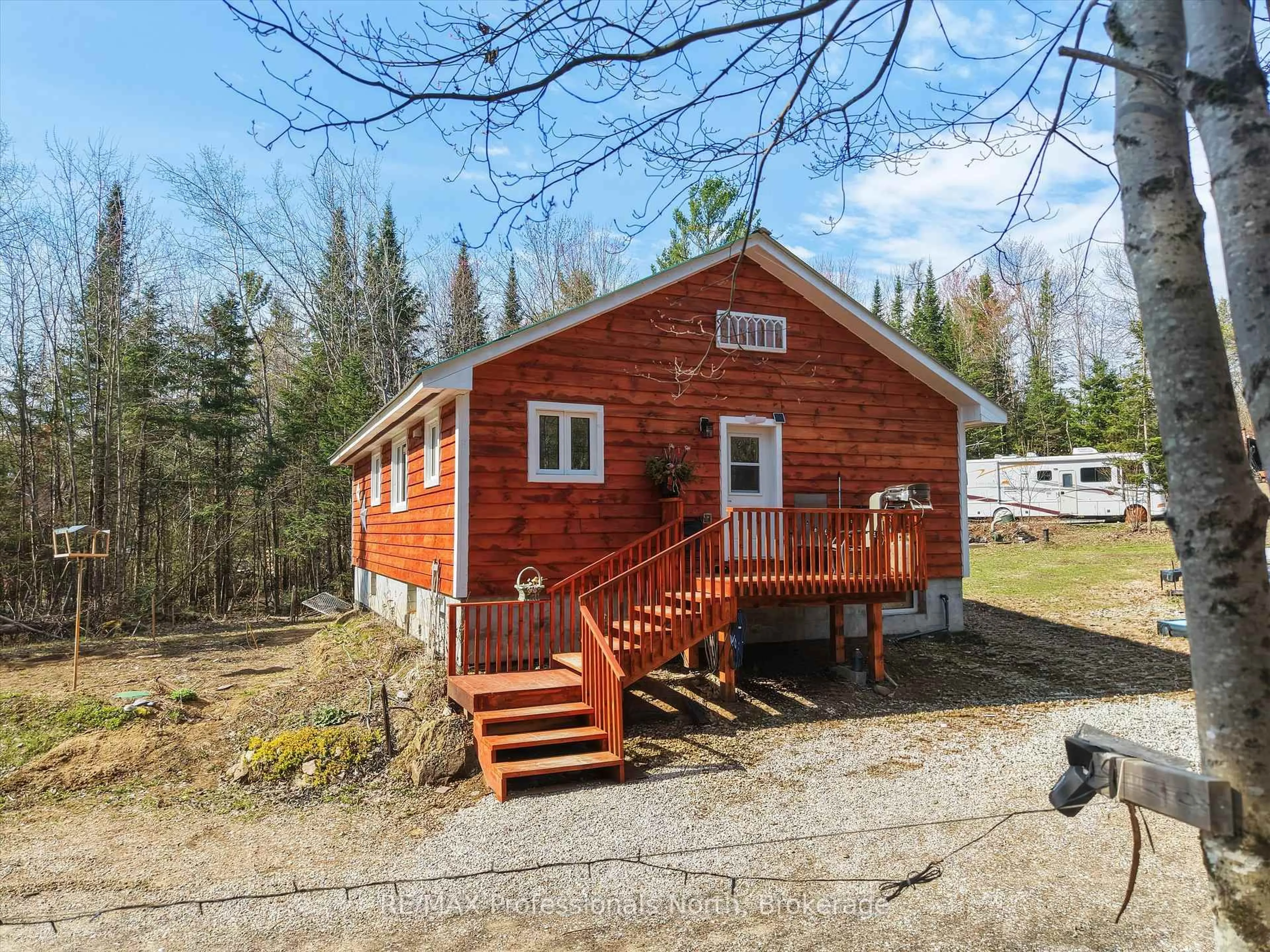Unknown for 1070 Vankoughnet Rd, Bracebridge Ontario P1L 1X1