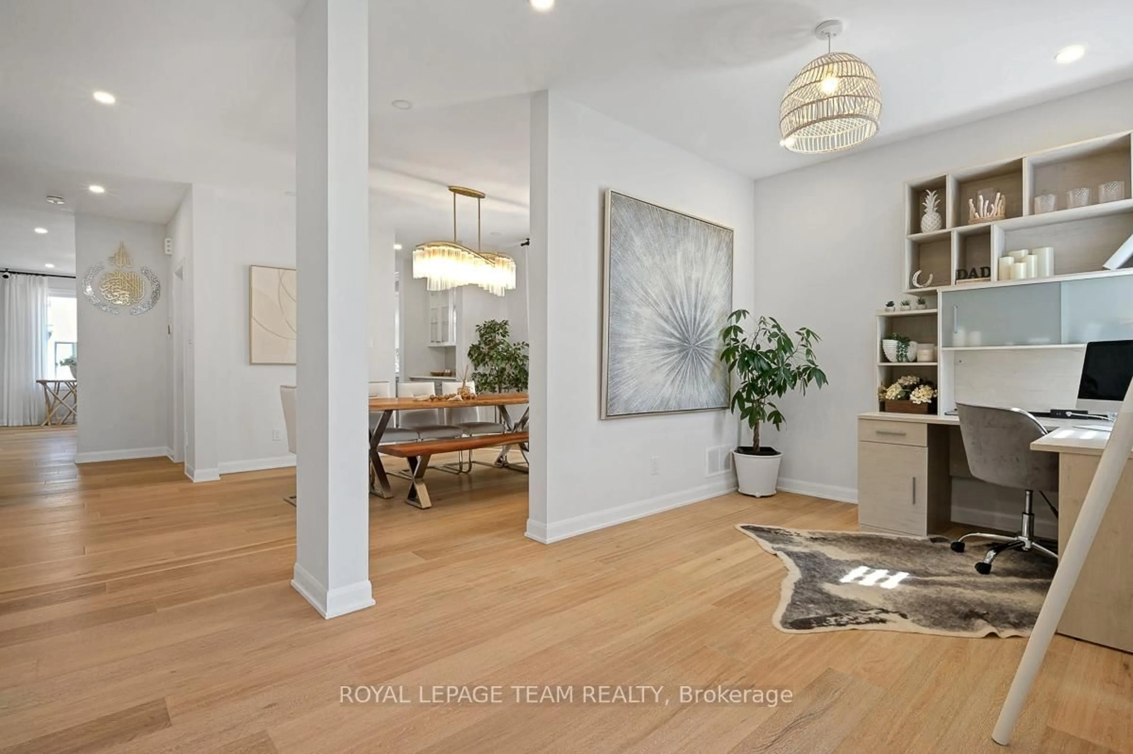 Indoor entryway for 76 Ascari Rd, Manotick Ontario K4M 0M6