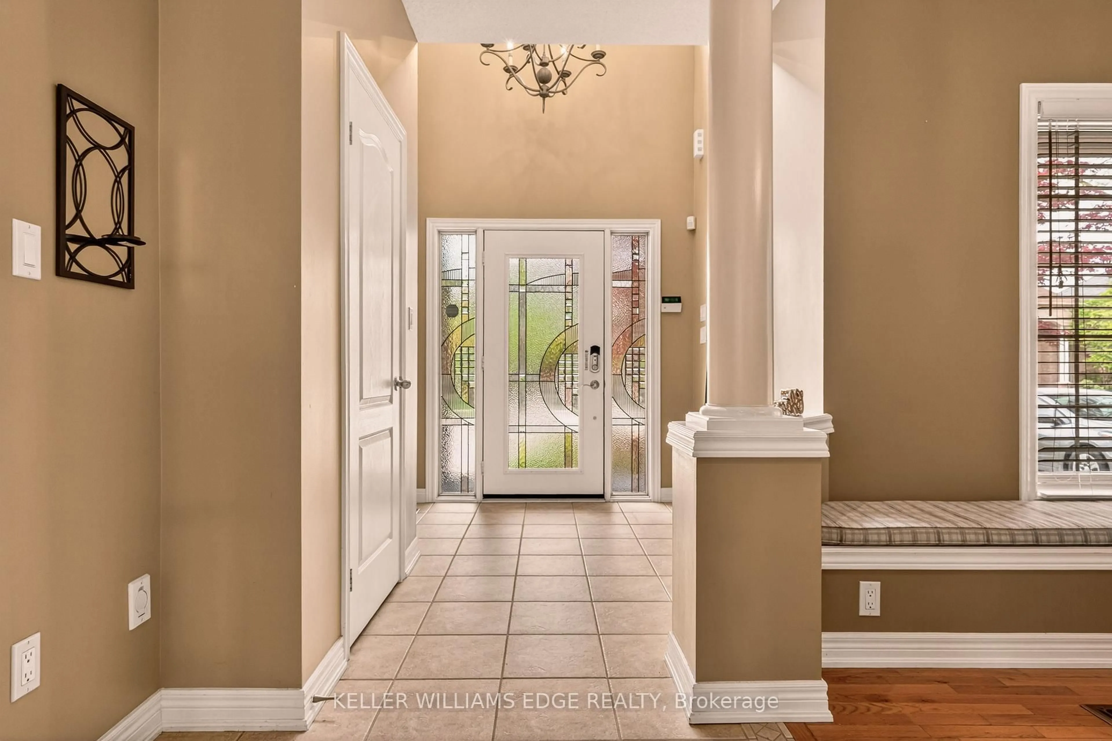 Indoor entryway for 76 Moorland Cres, Hamilton Ontario L9K 1N7