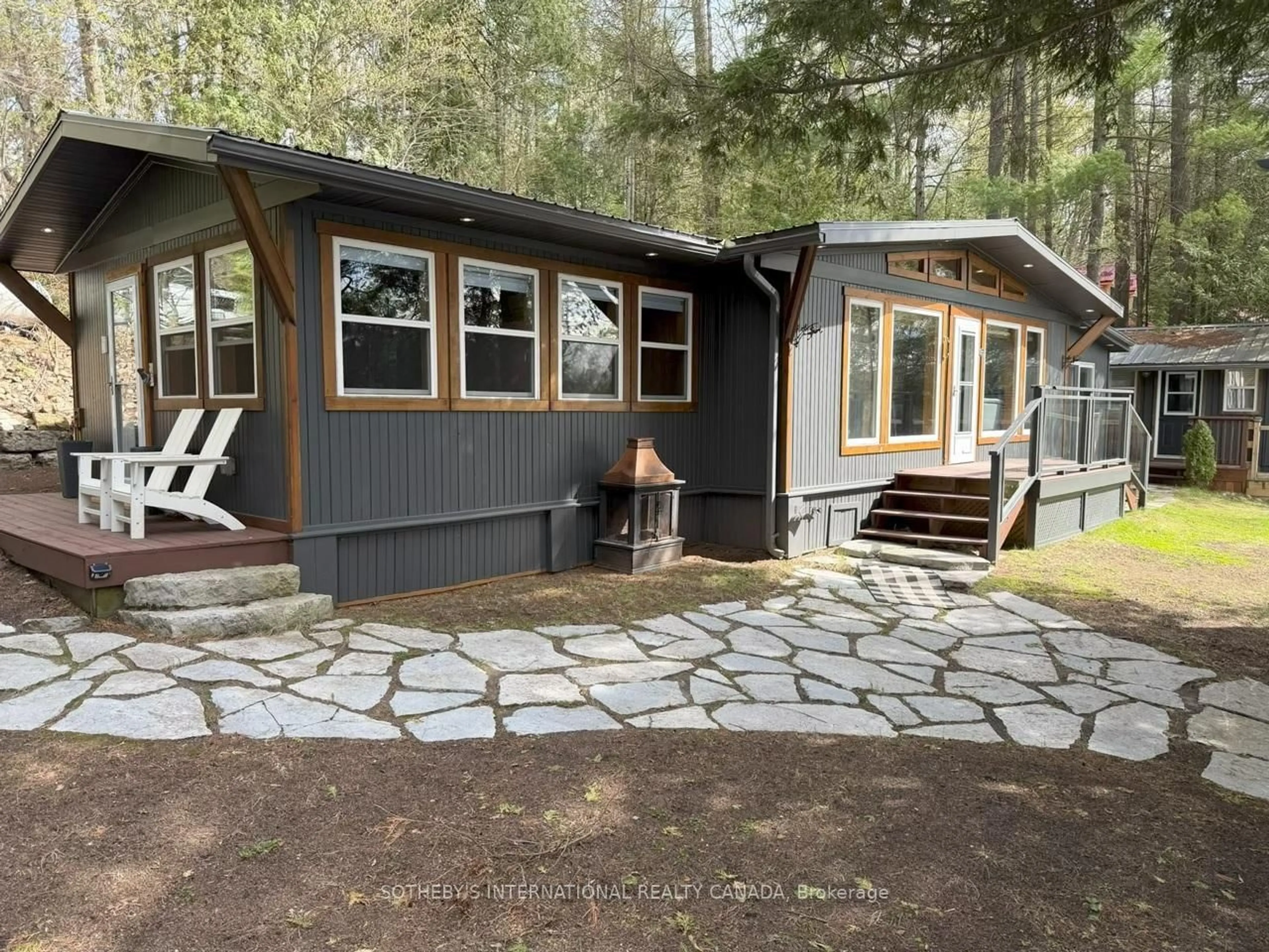 Home with vinyl exterior material, unknown for 1030 Cobble Rose Lane, Minden Hills Ontario K0M 2L1