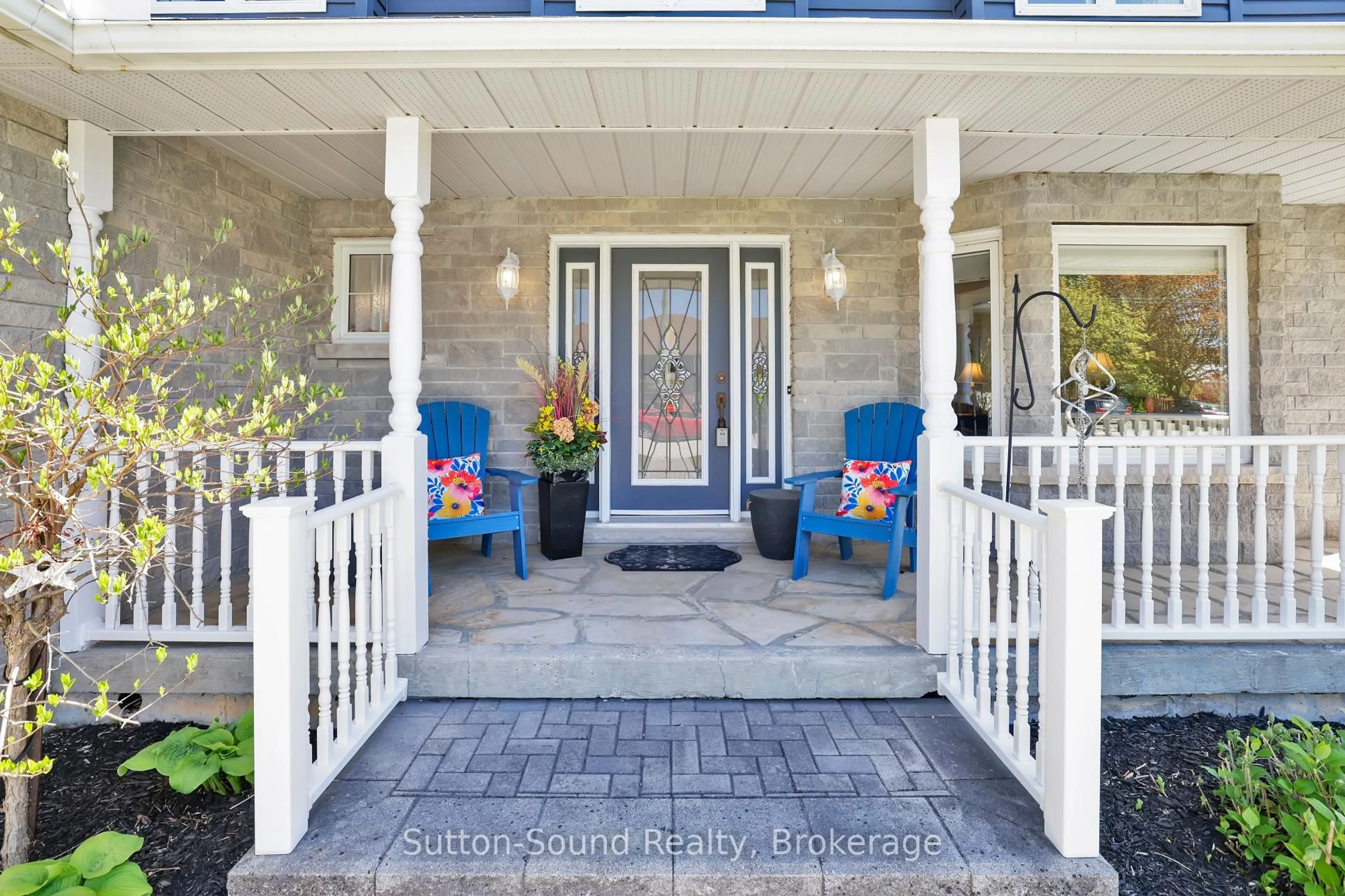 Patio, street for 69 Maria St, Arran-Elderslie Ontario N0H 2N0